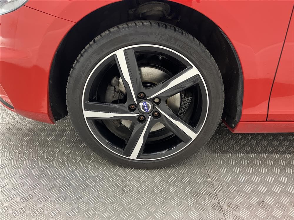 Volvo V40 D2 120hk R-Design D-Värm VOC 1 Brukare 0,36l/milinteriör