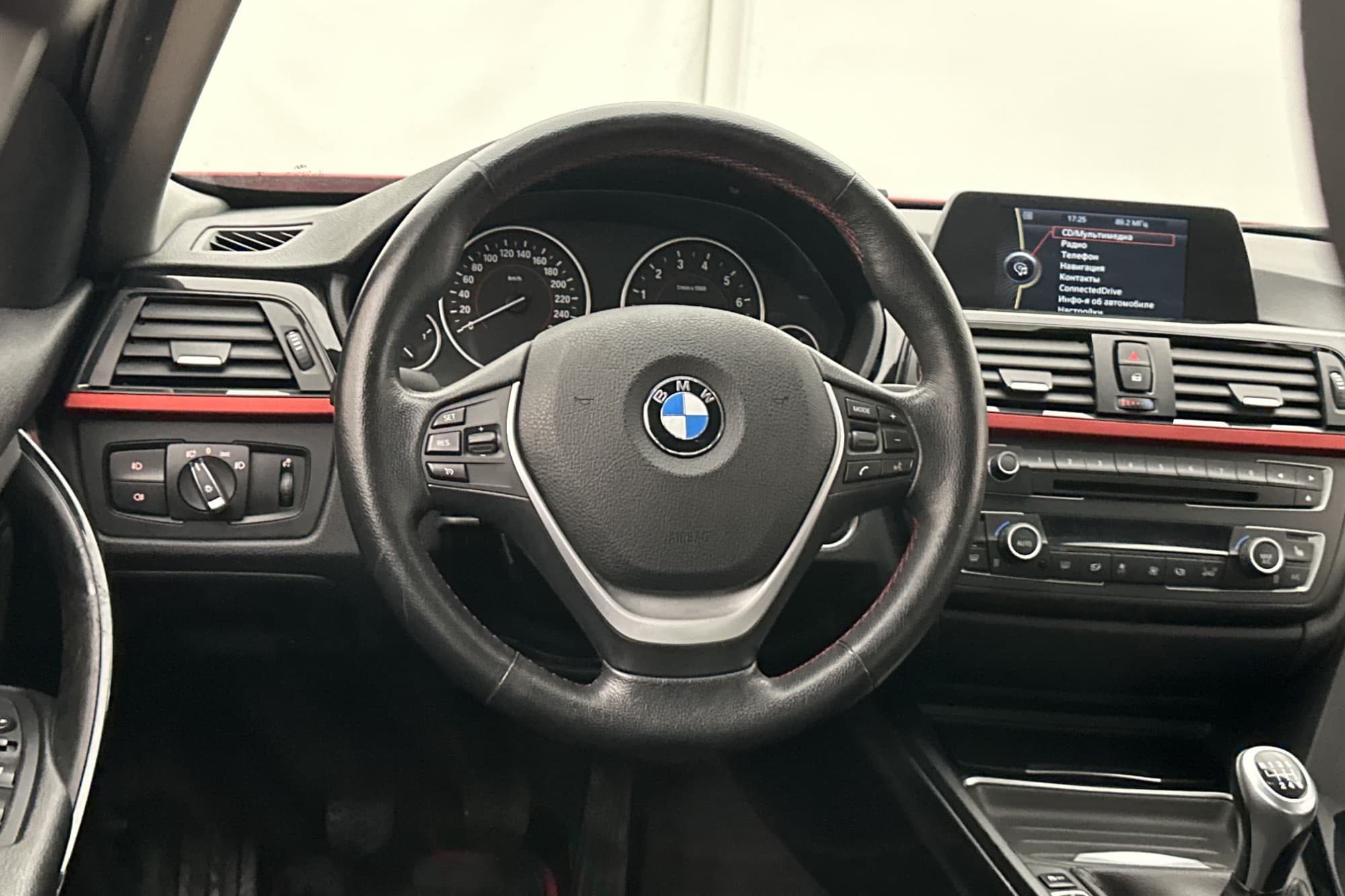 BMW 335i xDrive 306hk Sport Line Navi Sensorer Rattvärme