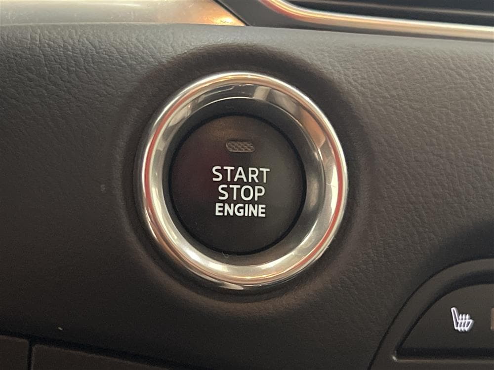 Mazda CX-5 2.5 194hk AWD Optimum Bose HUD Navi Skinn Draginteriör