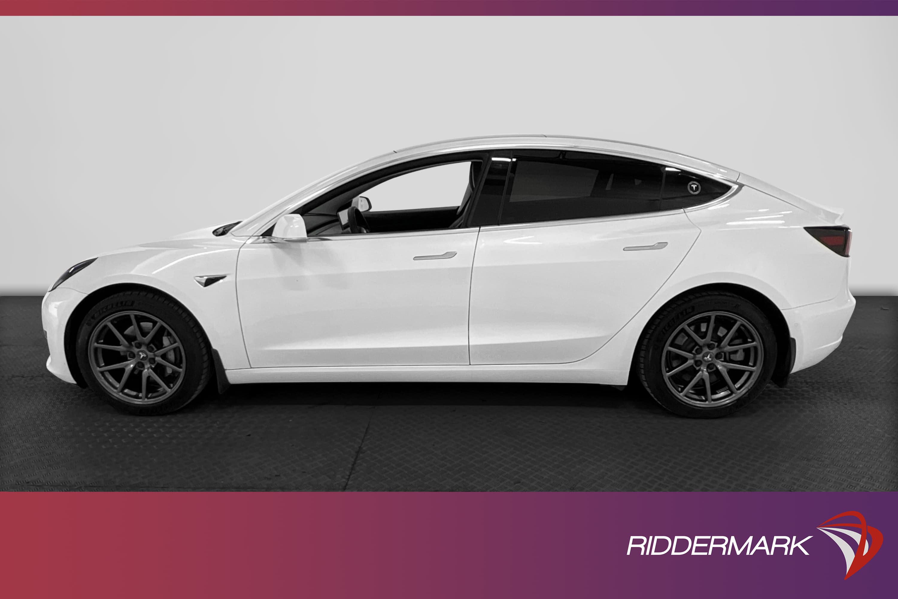 Tesla Model 3 Standard Range Plus 258hk