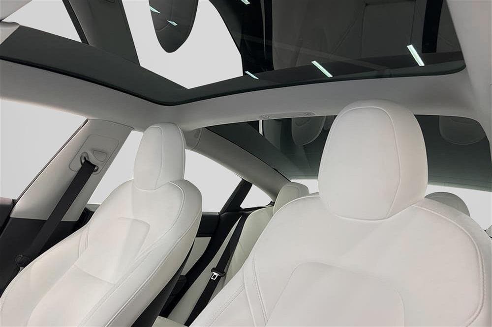Tesla Model 3 Performance AWD 510hk Ljus interiör Svensksåldinteriör