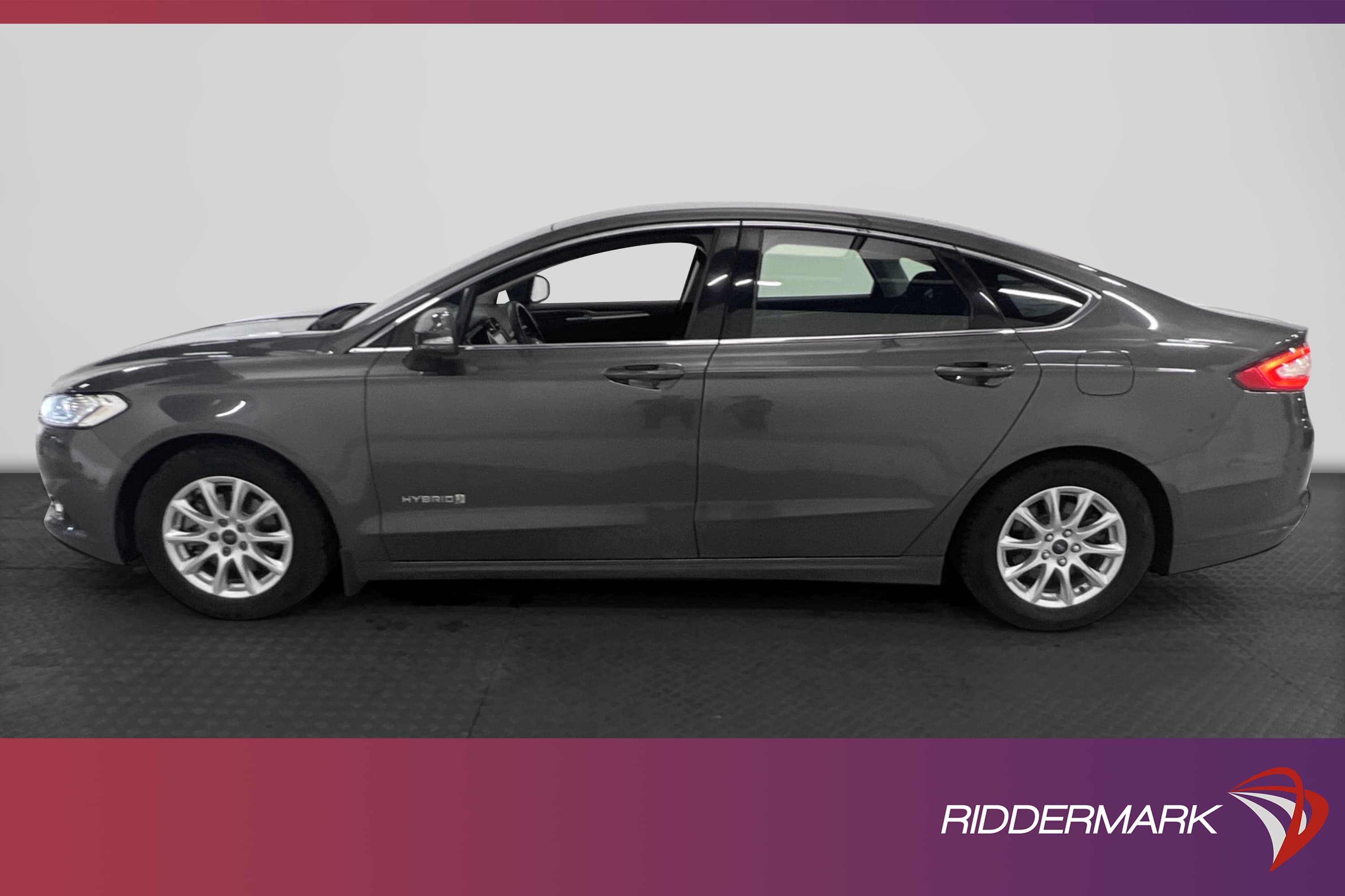 Ford Mondeo Hybrid 187 hk Nyservad Nybesiktad 