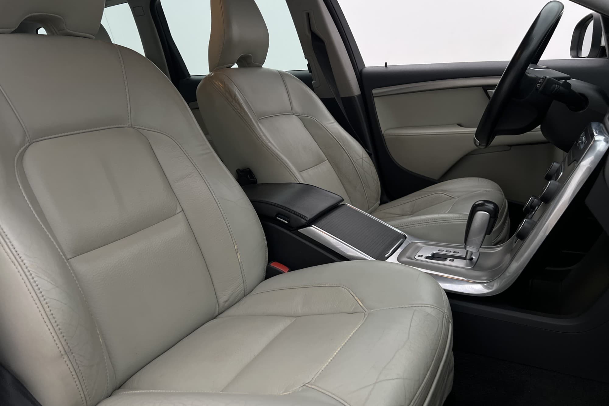 Volvo V70 D3 163hk Summum Värmare Skinn Sensorer Farthållare