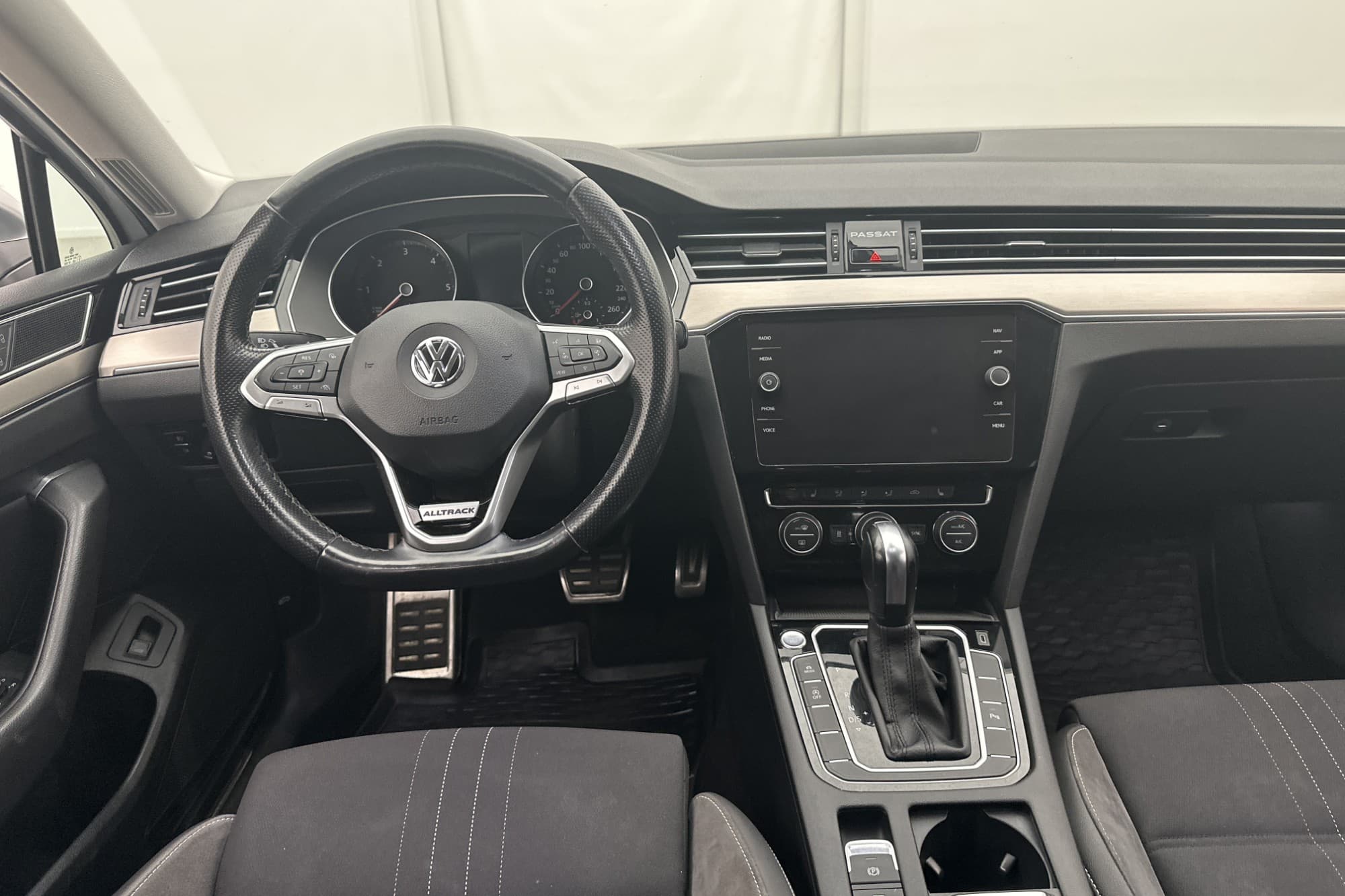 Volkswagen Passat Alltrack TDI 4M 190hk Värmare Kamera Drag