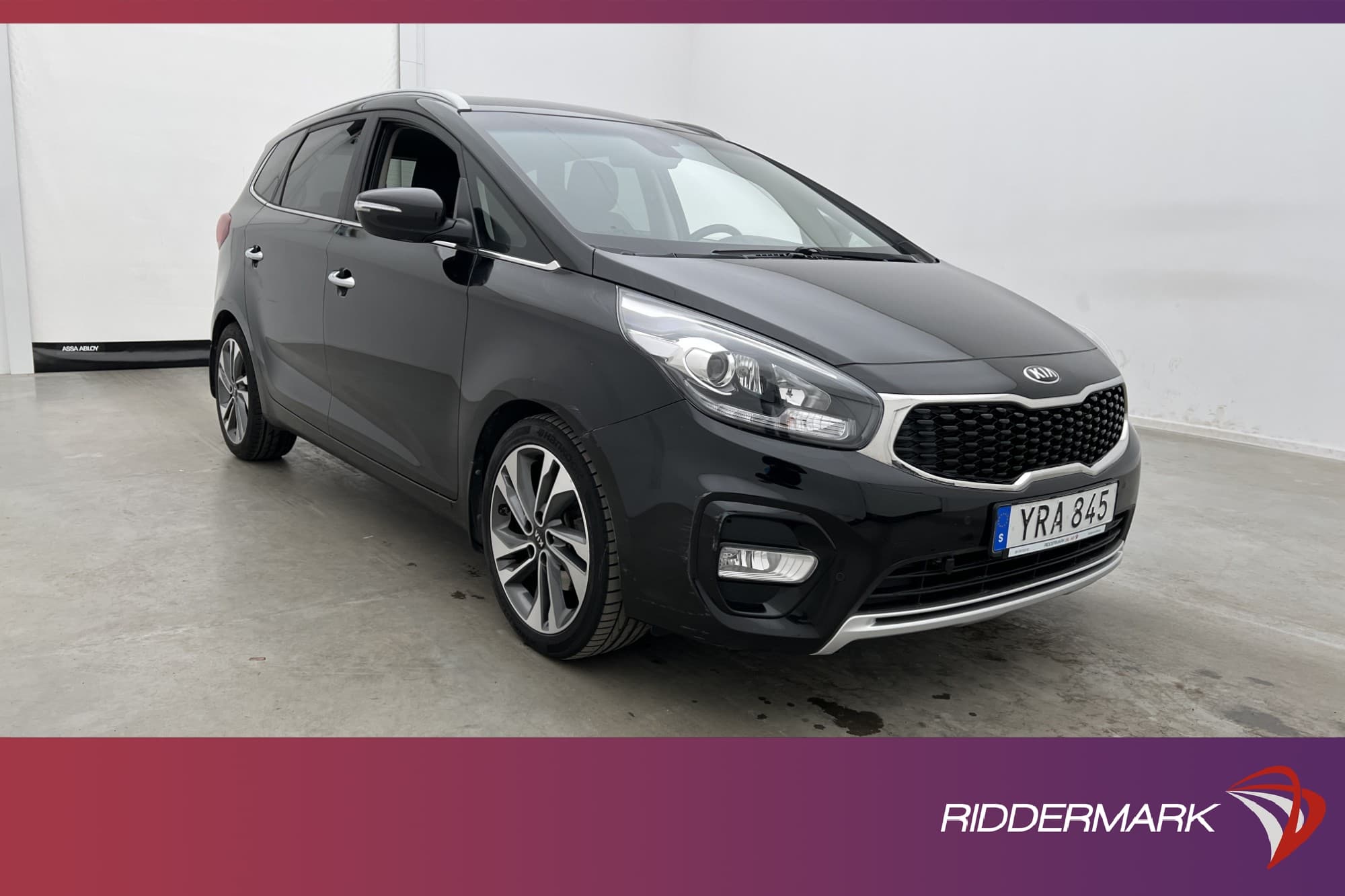 Kia Carens 1.7 141hk 7 sits M&K Värm Navi Kamera Sensorer