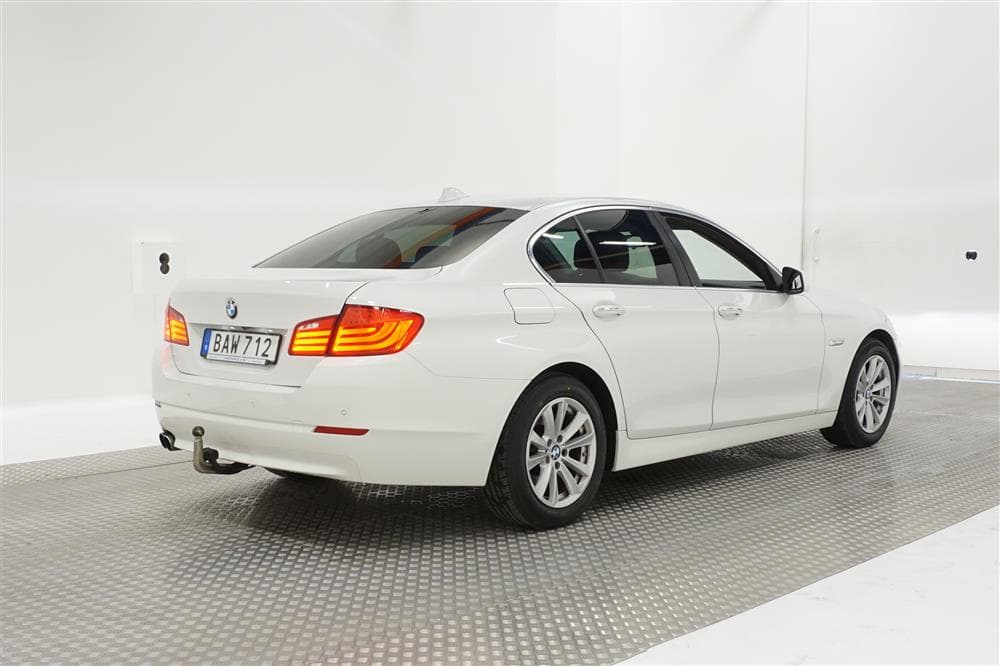 BMW 520d EfficientDynamics, 184hk B-Kam H-skinn HiFi Dragexteriör