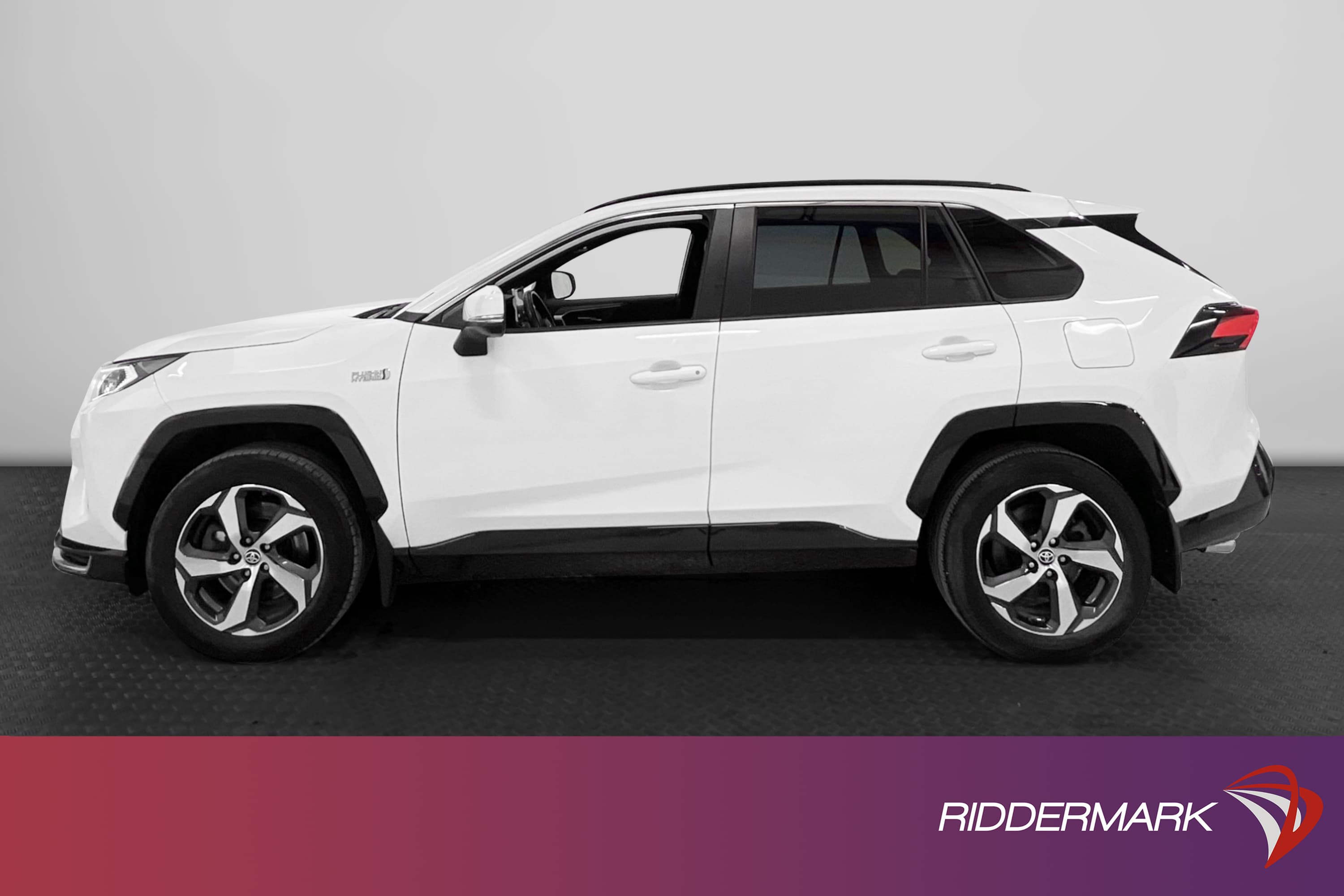 Toyota RAV4 Plug-in Hybrid 306hk Launch Edt