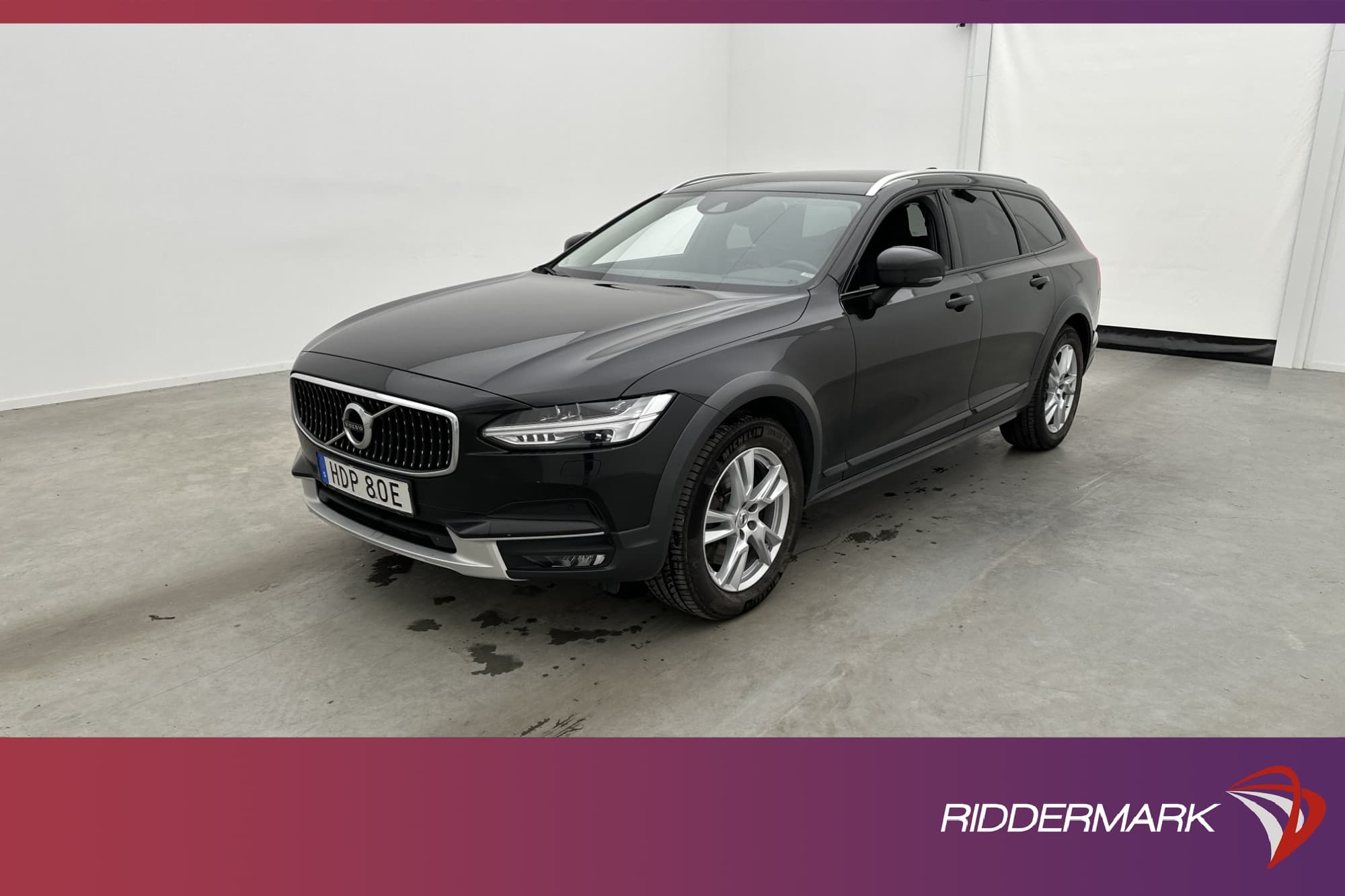 Volvo V90 Cross Country D4 AWD