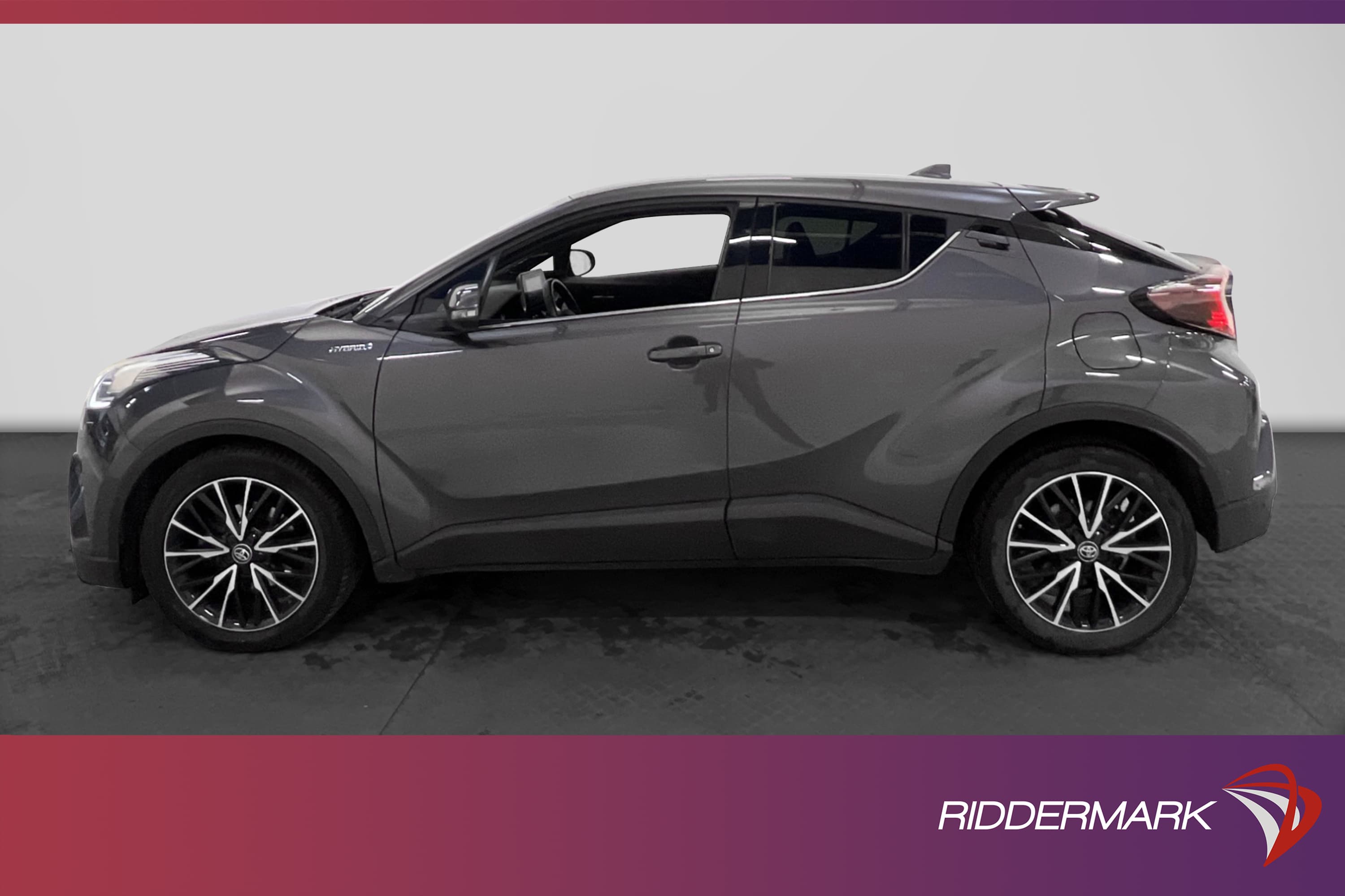 Toyota C-HR Hybrid CVT 122hk