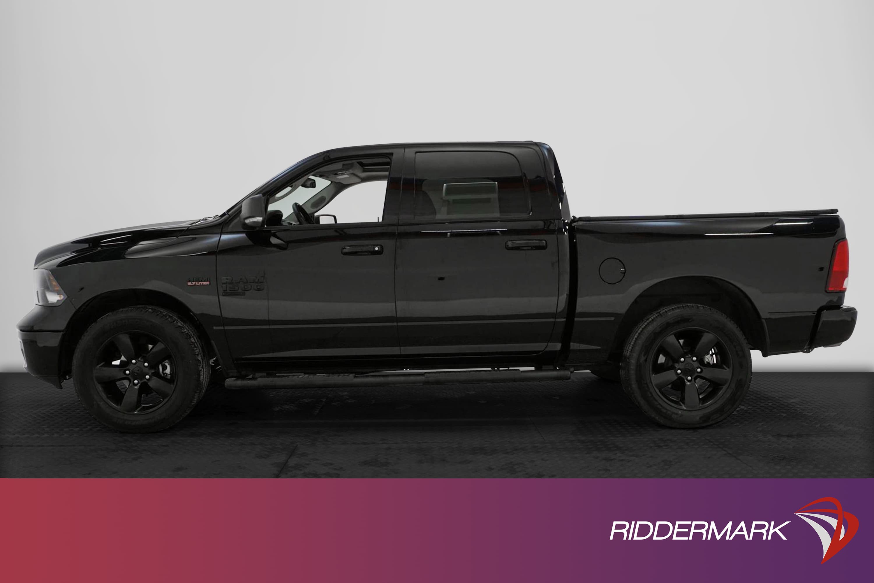 Dodge Ram Classic Black Automat 401hk Navi Taklucka Moms