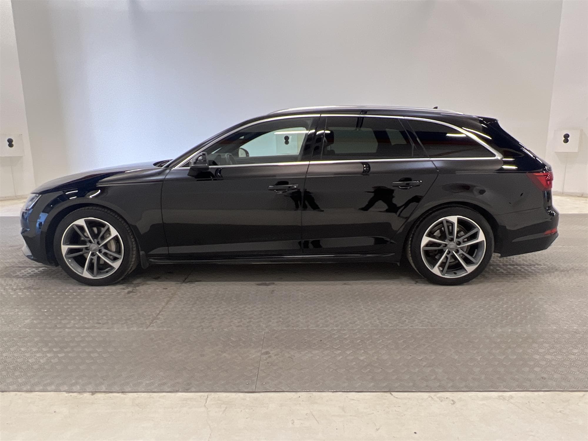 Audi A4 Avant 40 TDI Q 190hk