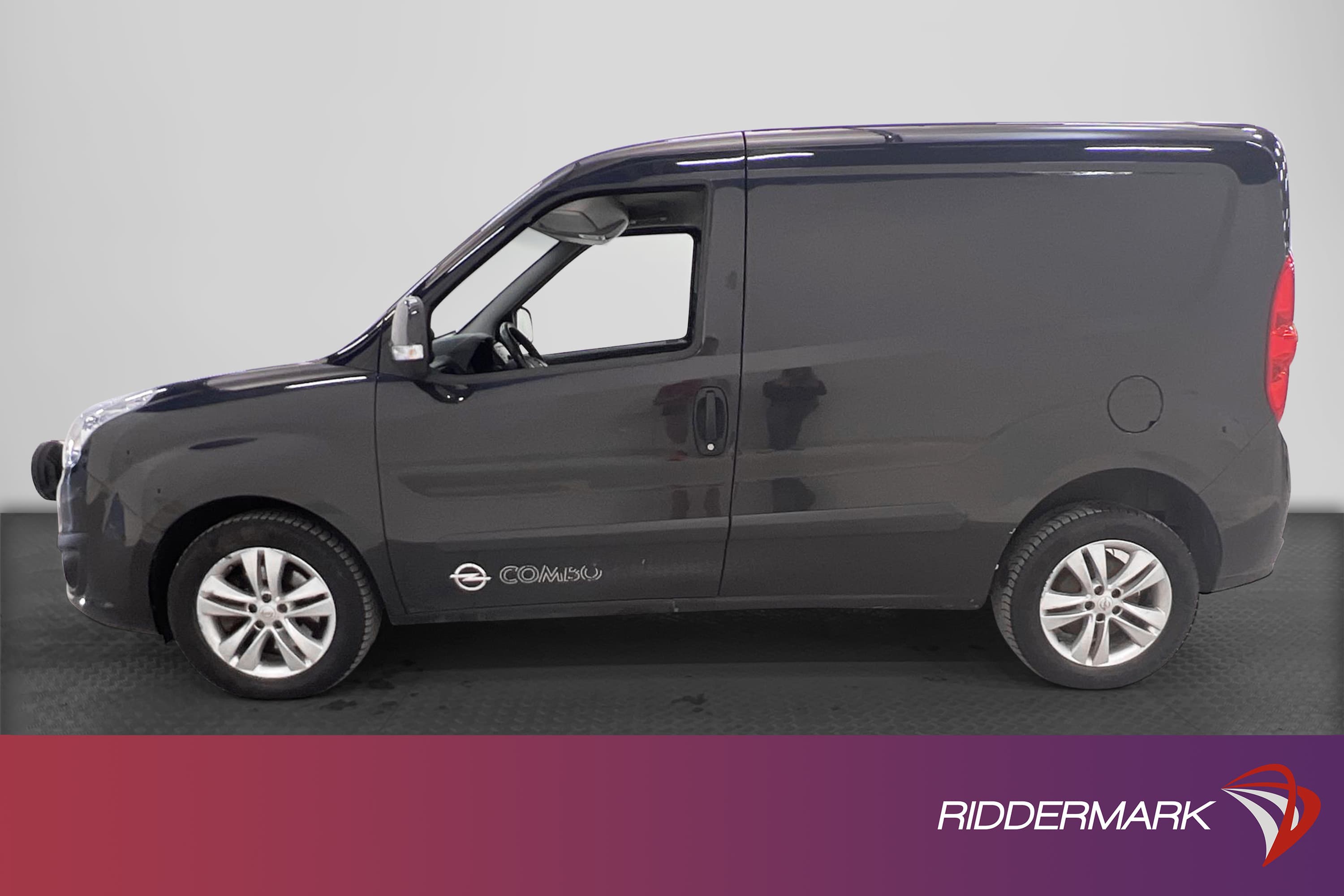 Opel Combo 1.6CDTI 105hk Dragkrok Nyservad