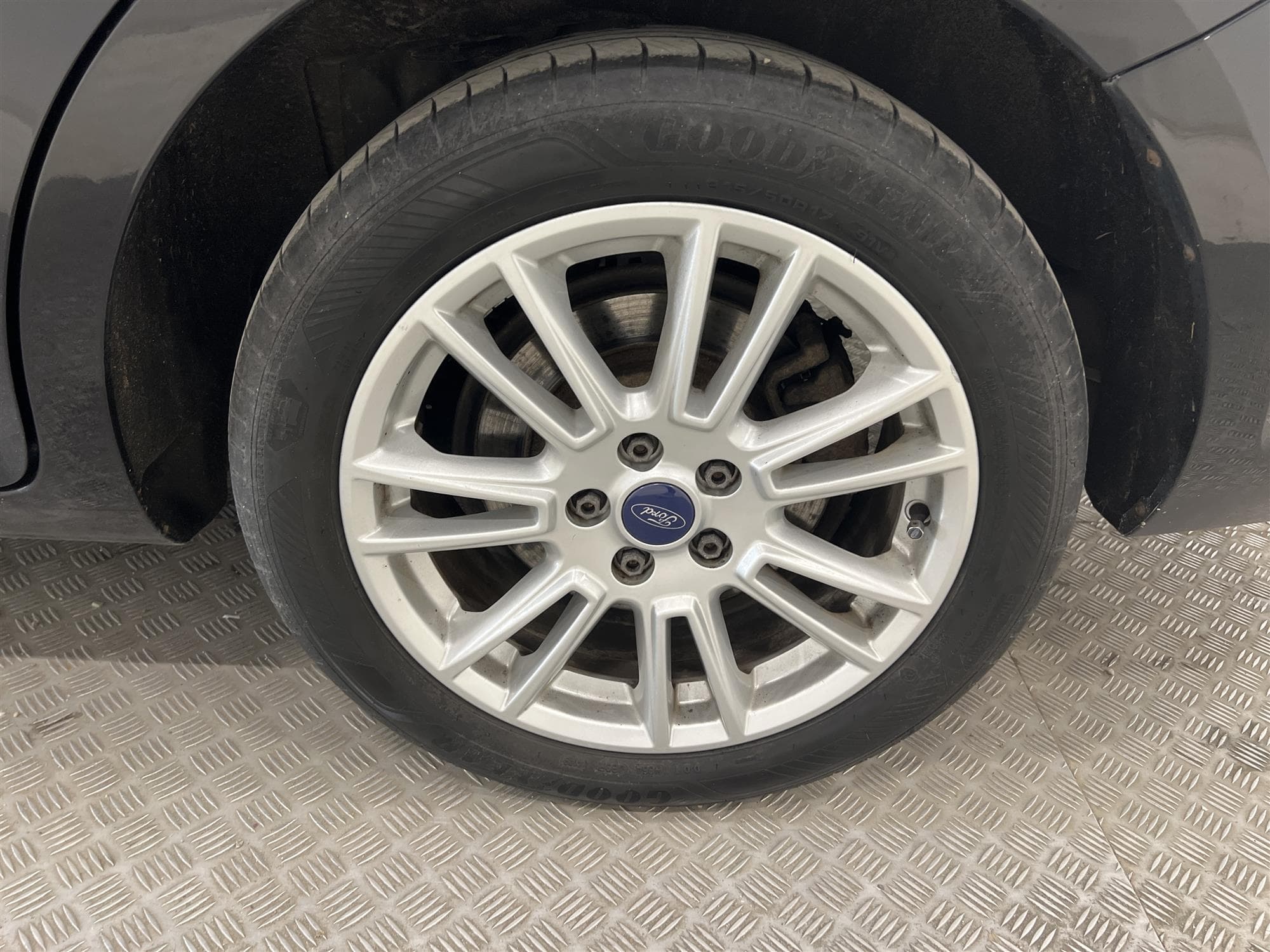 Ford Mondeo 2.0 TDCi 163hk D-Värm Drag Skinn Keyless Elstol