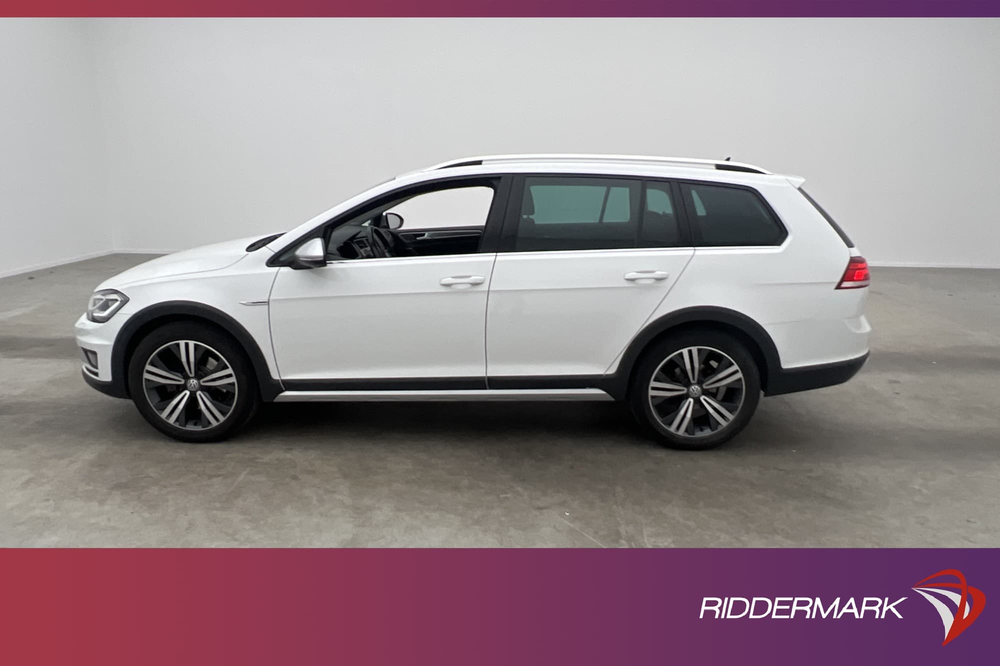 Volkswagen Golf Alltrack 1.8 TSI 4M