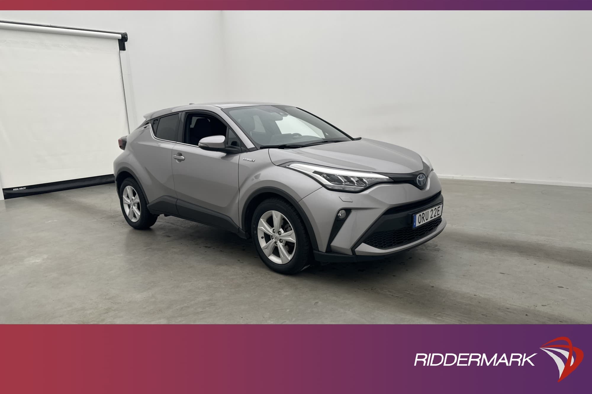 Toyota C-HR Hybrid CVT 122hk