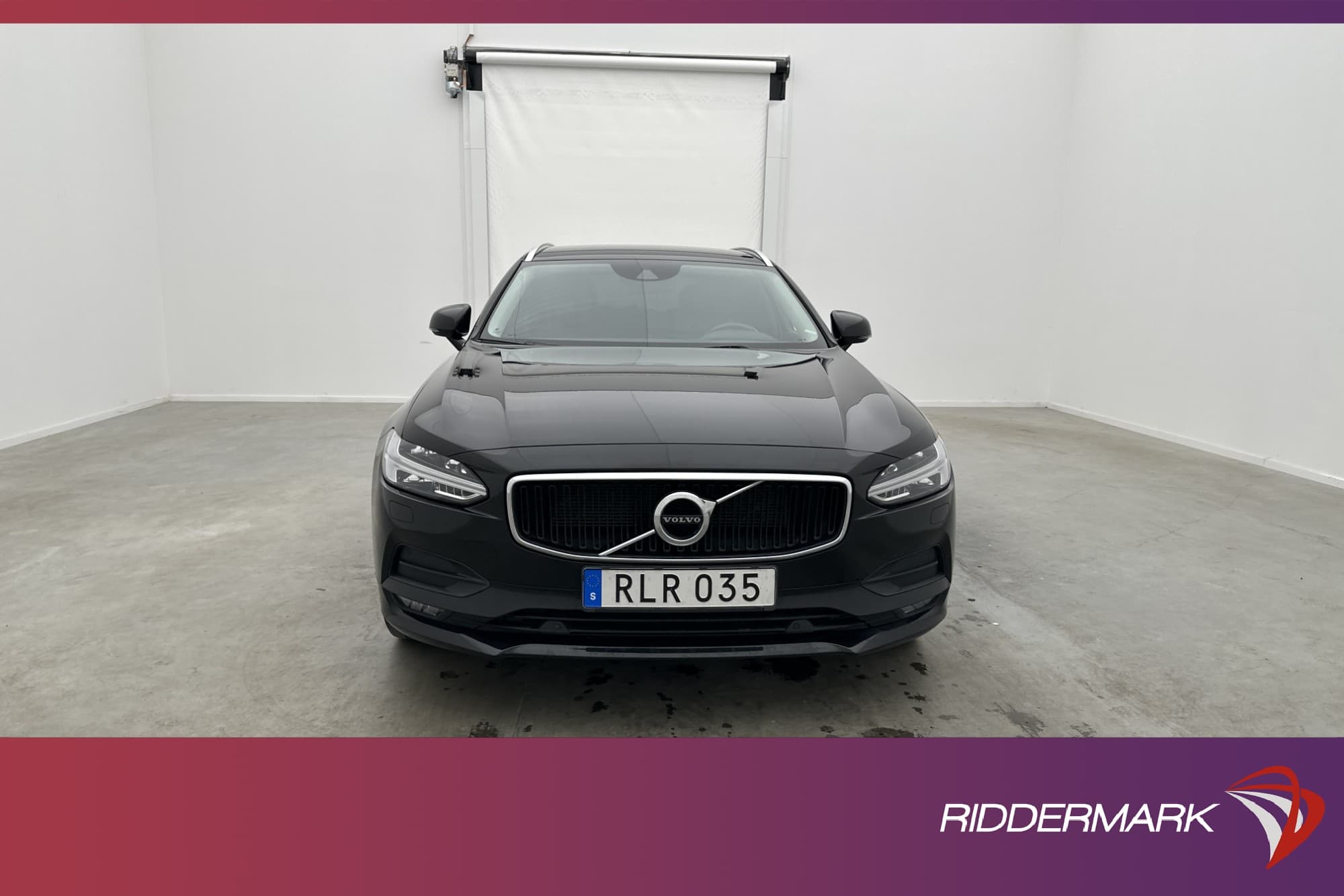 Volvo V90 T4