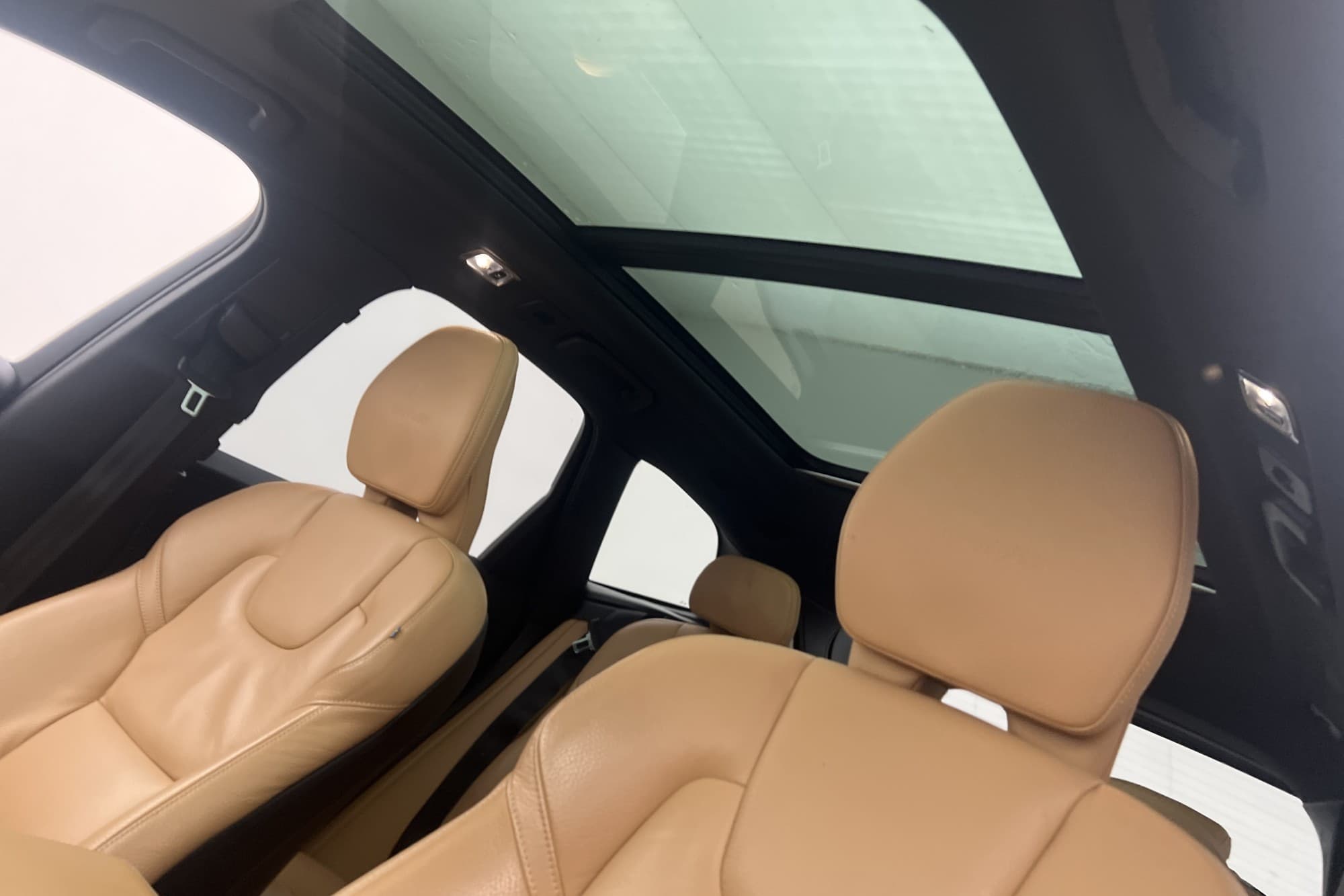 Volvo XC60 T8 Inscription VOC Värmare Pano Kamera Drag Skinn