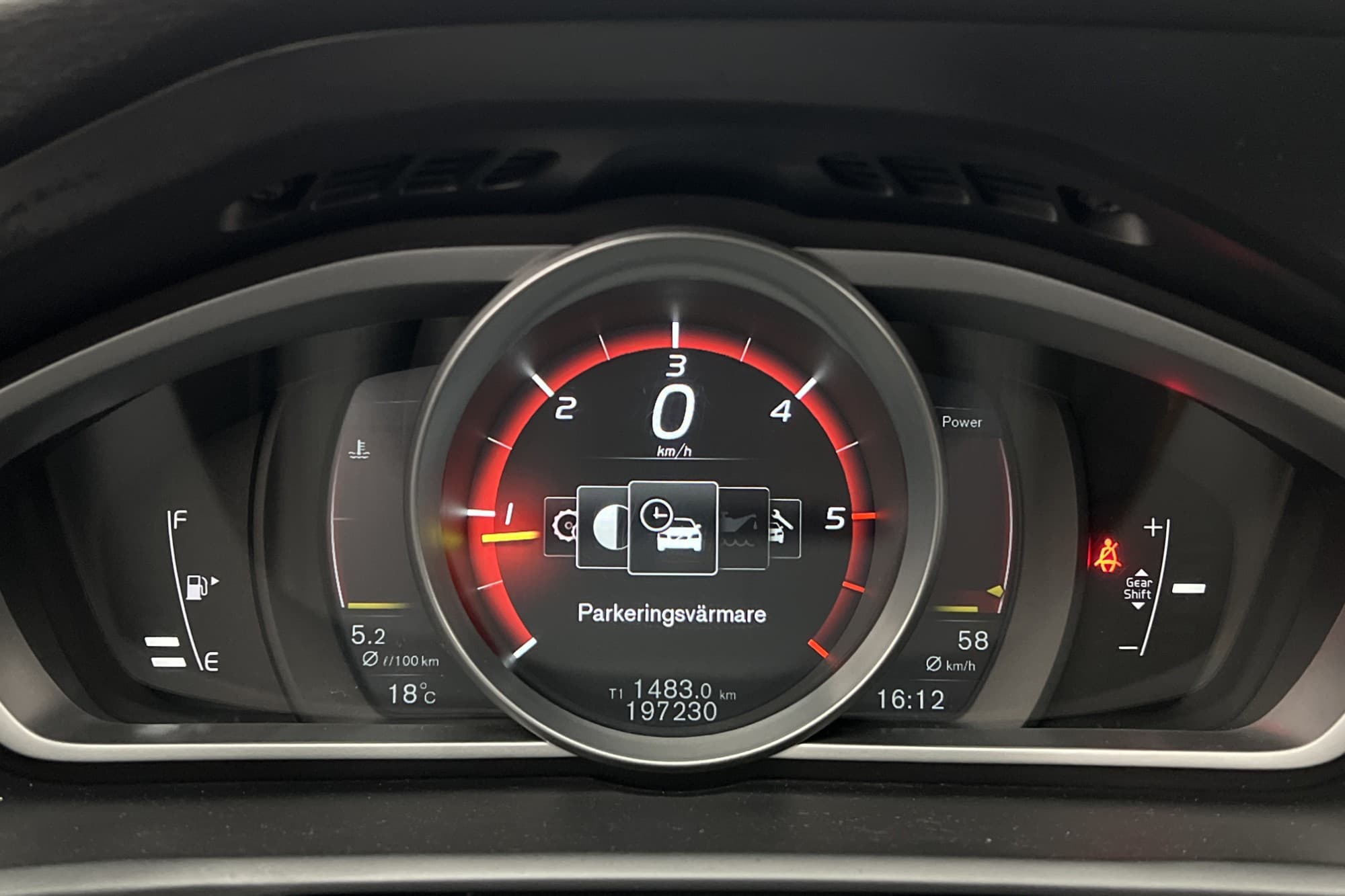 Volvo V40 Cross Country D2 Momentum Panorama D-Värmare