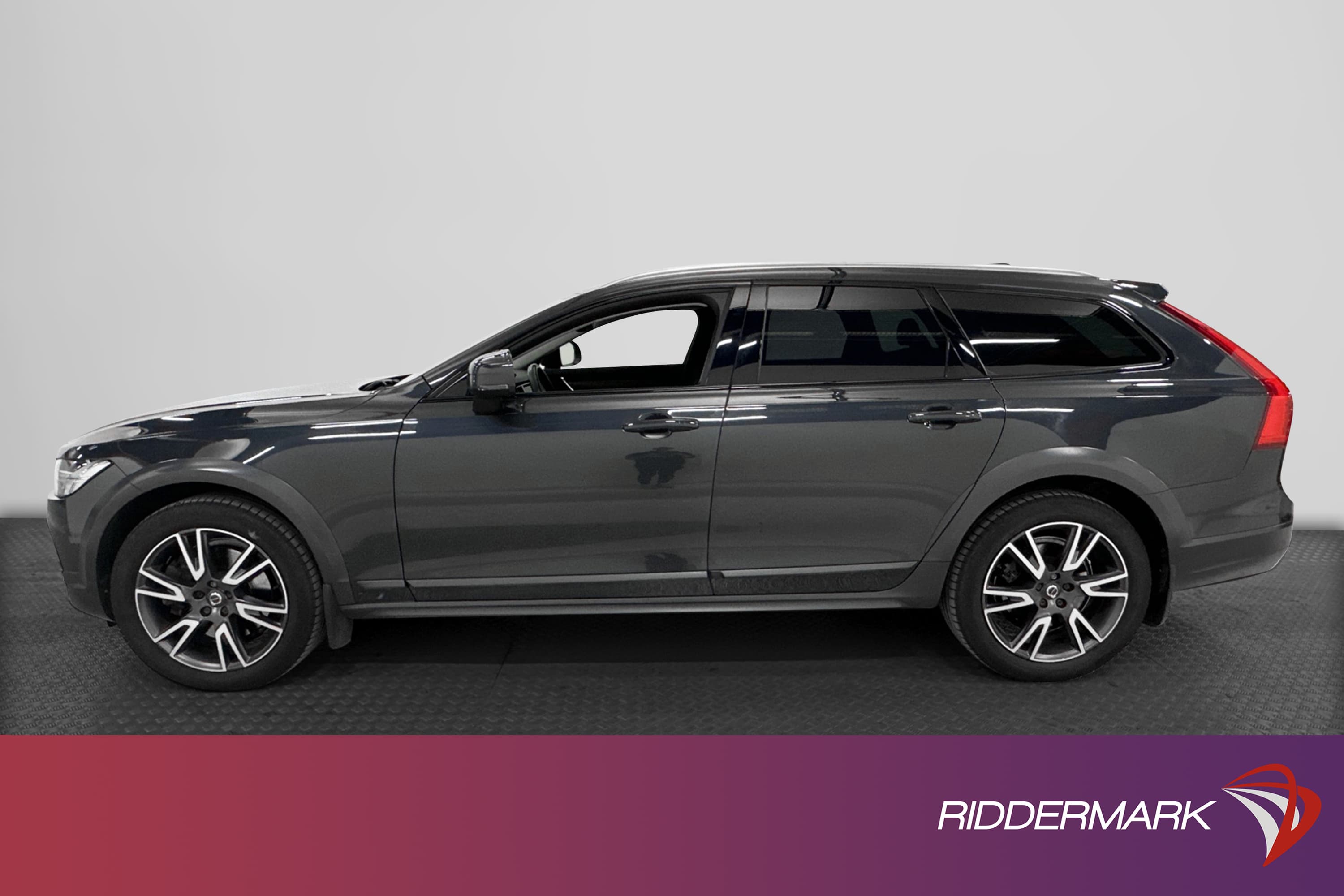 Volvo V90 Cross Country