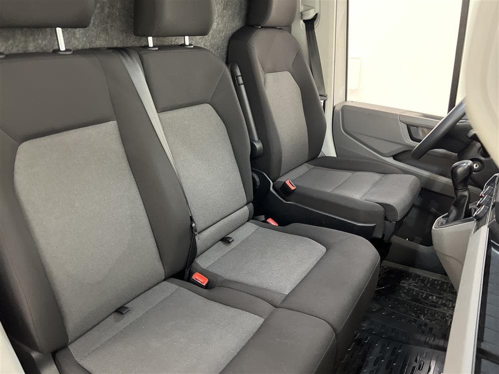 Volkswagen Crafter 2.0TDI Aut 177hk Volymskåp Värmare Moms  