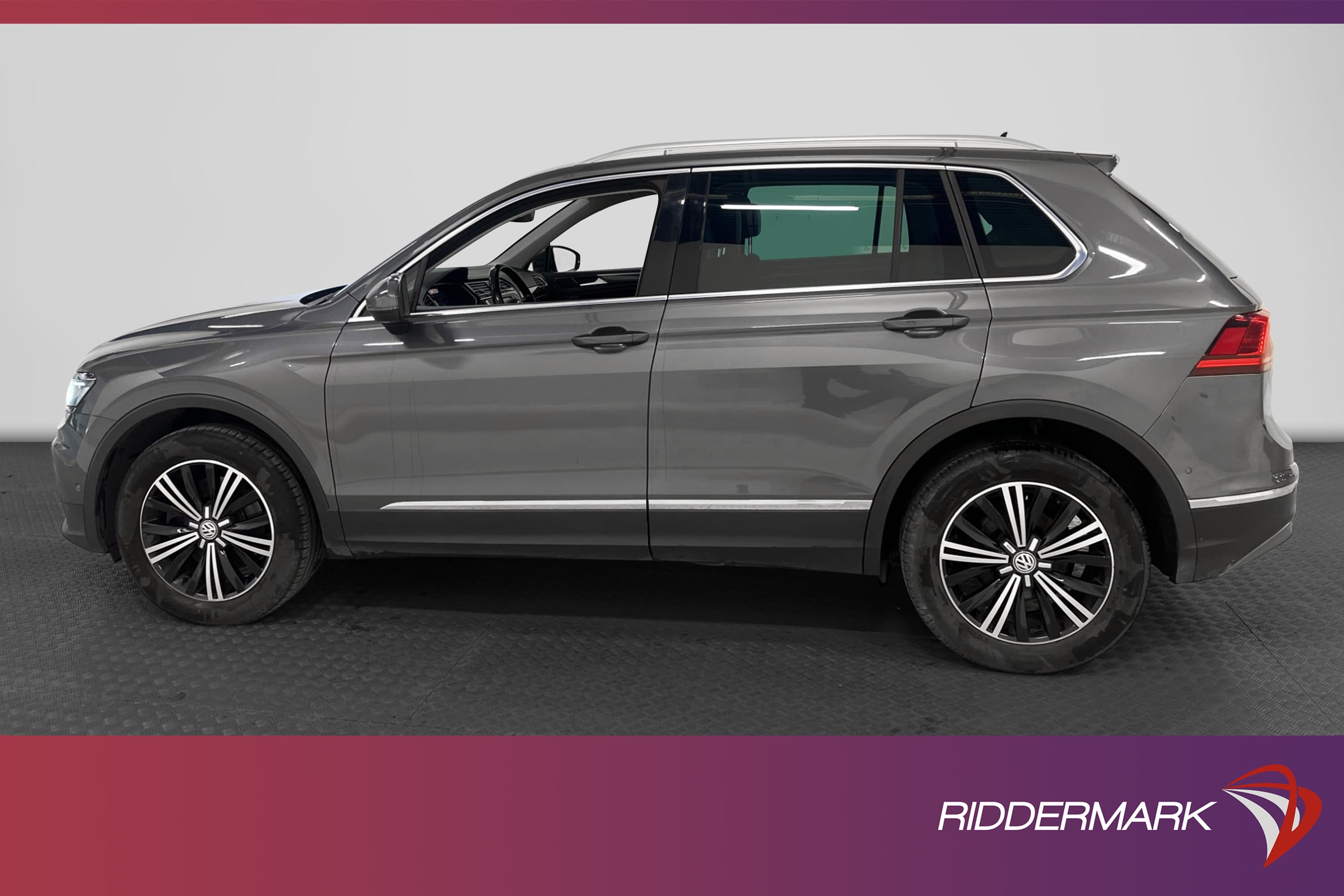 Volkswagen Tiguan 190hk 4M D-värm Cockpit M-värm B-kamera