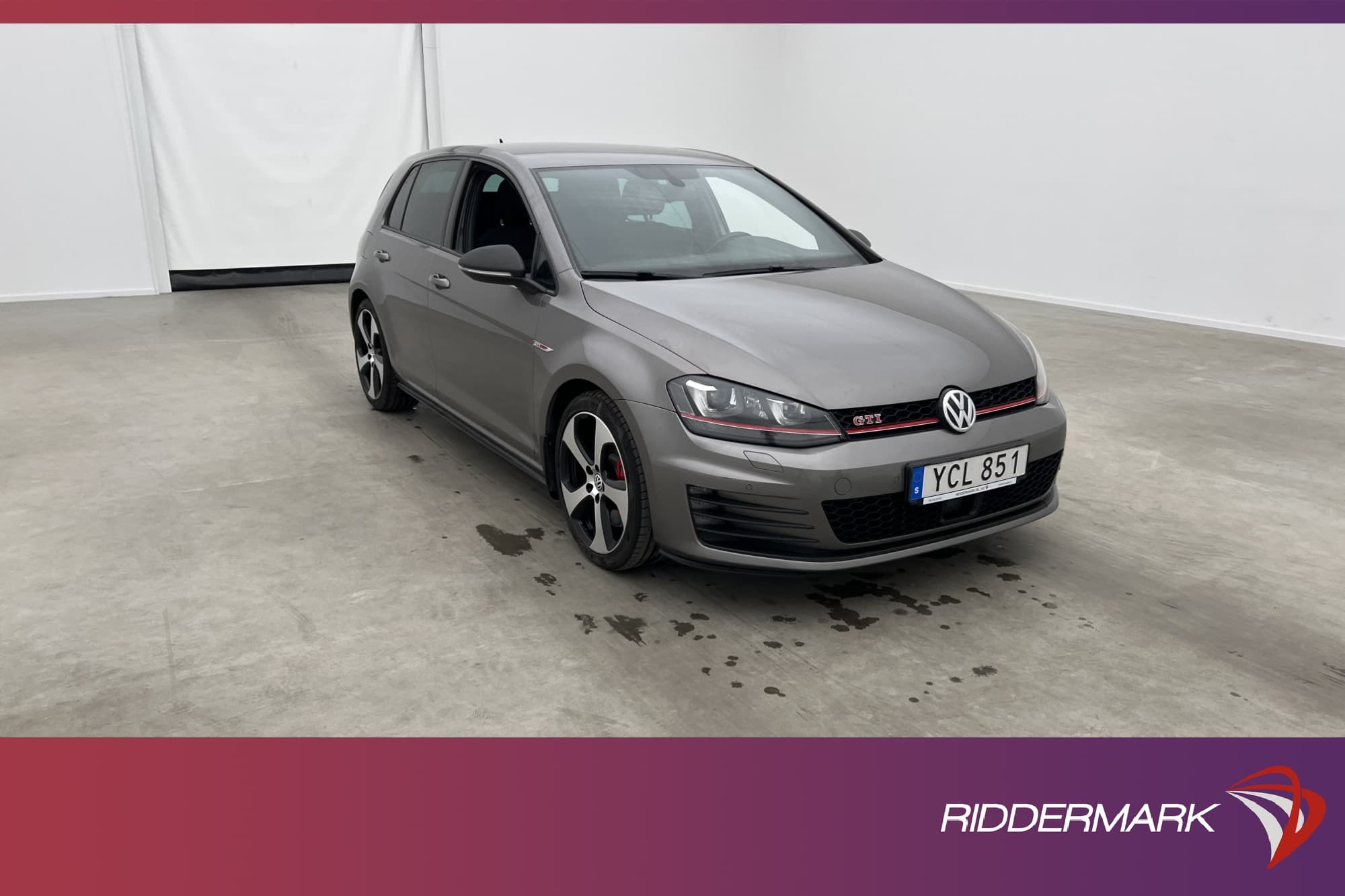 Volkswagen Golf GTI Performance 230hk