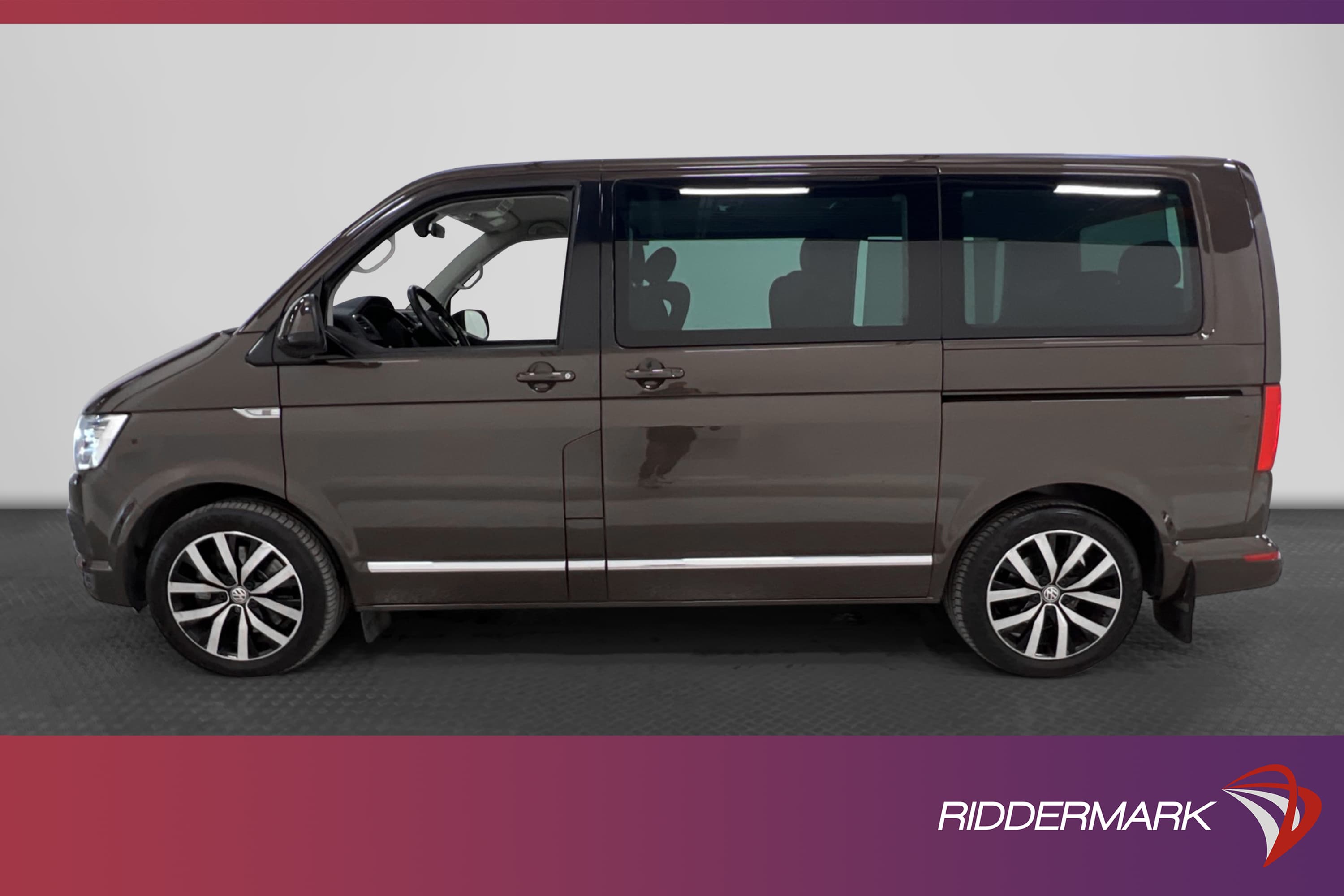 Volkswagen Multivan Highline 199hk 4M DSG Värmare Diff Drag
