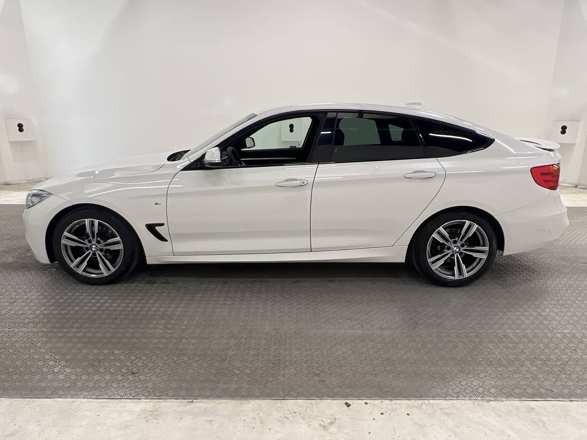BMW 320d Gran Turismo 190hk