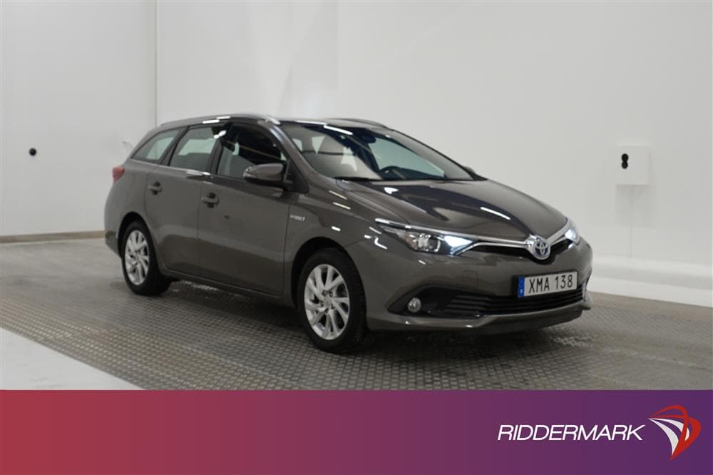 Toyota Auris 1.8 HSD Touring Sports 99hk