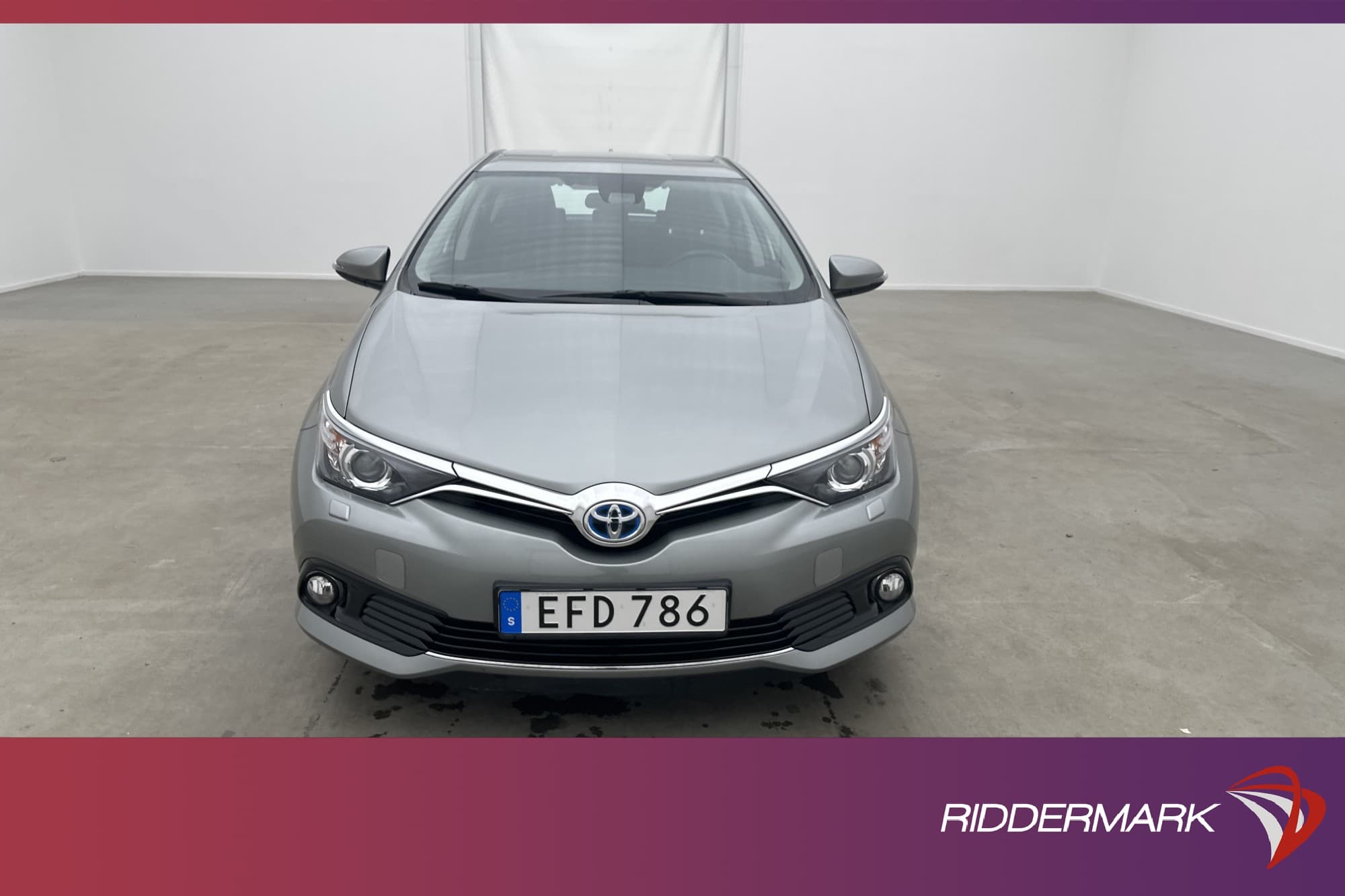 Toyota Auris Hybrid 136hk Active Kamera En brukare 0,36l/Mil