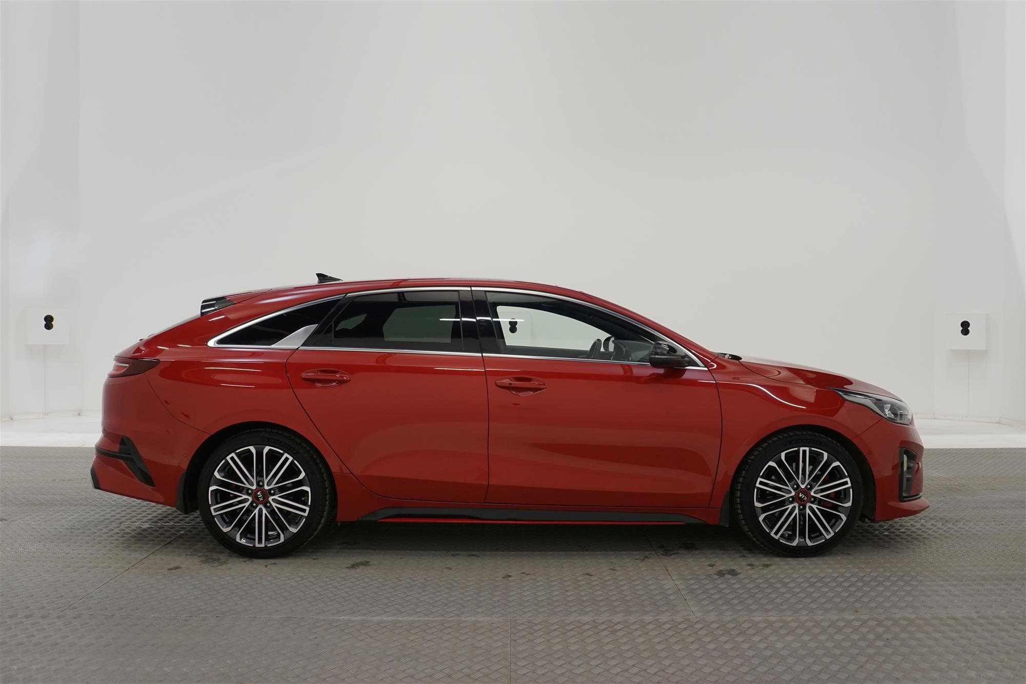 Kia ProCeed GT 1.6 T-GDi 204hk Panorama B-Kam Cockpit