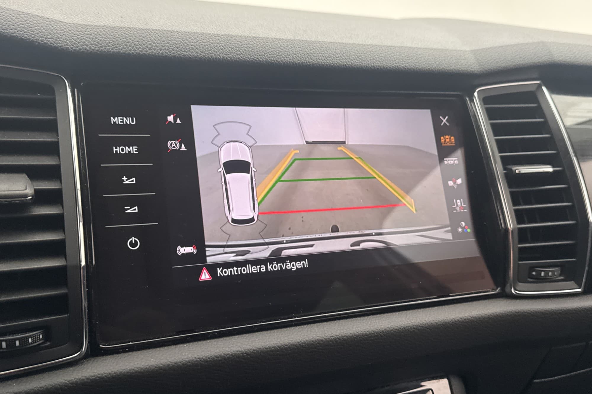 Skoda Kodiaq 4x4 190hk Style 7-Sits Canton Skinn Kamera Drag