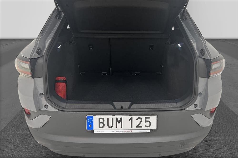 Volkswagen ID.4 Pure Performance 170hk Navigation Dragkrokinteriör