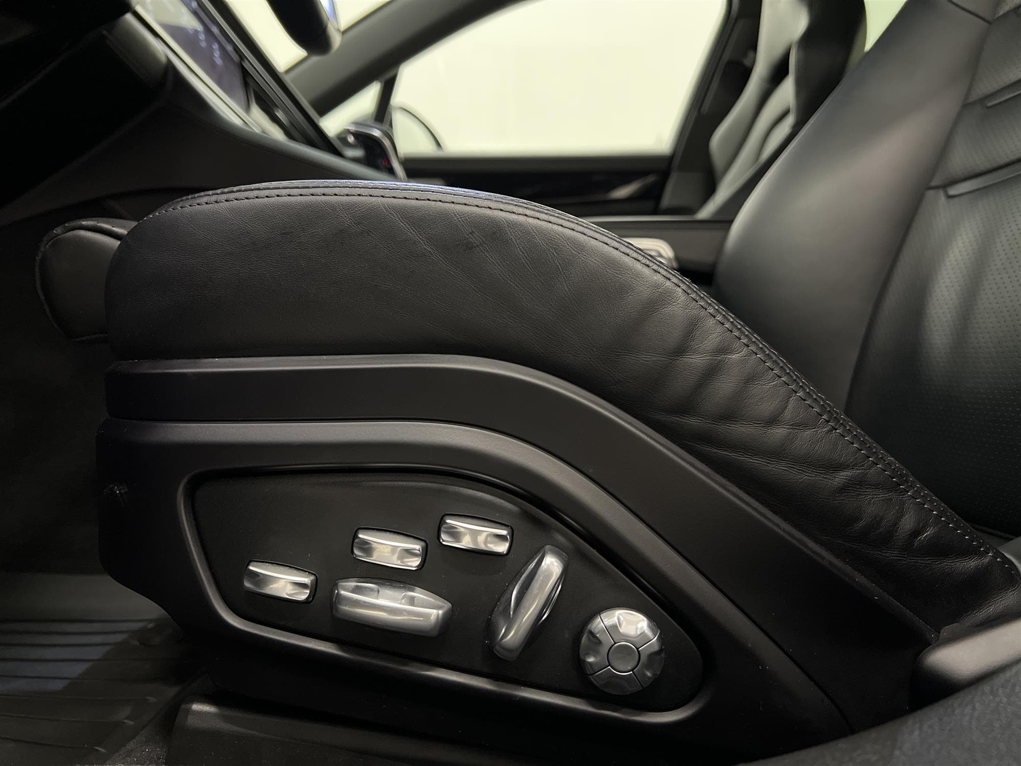 Porsche Panamera 4 E-hybrid Sport Turismo 462hk Bose Panointeriör