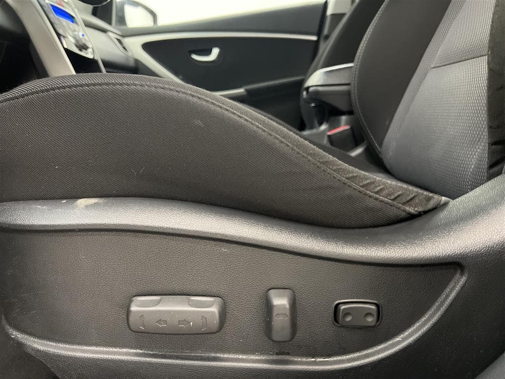 Hyundai i30 1.6 CRDi Kombi 128hk Värmare Välserv 0,56l/mil