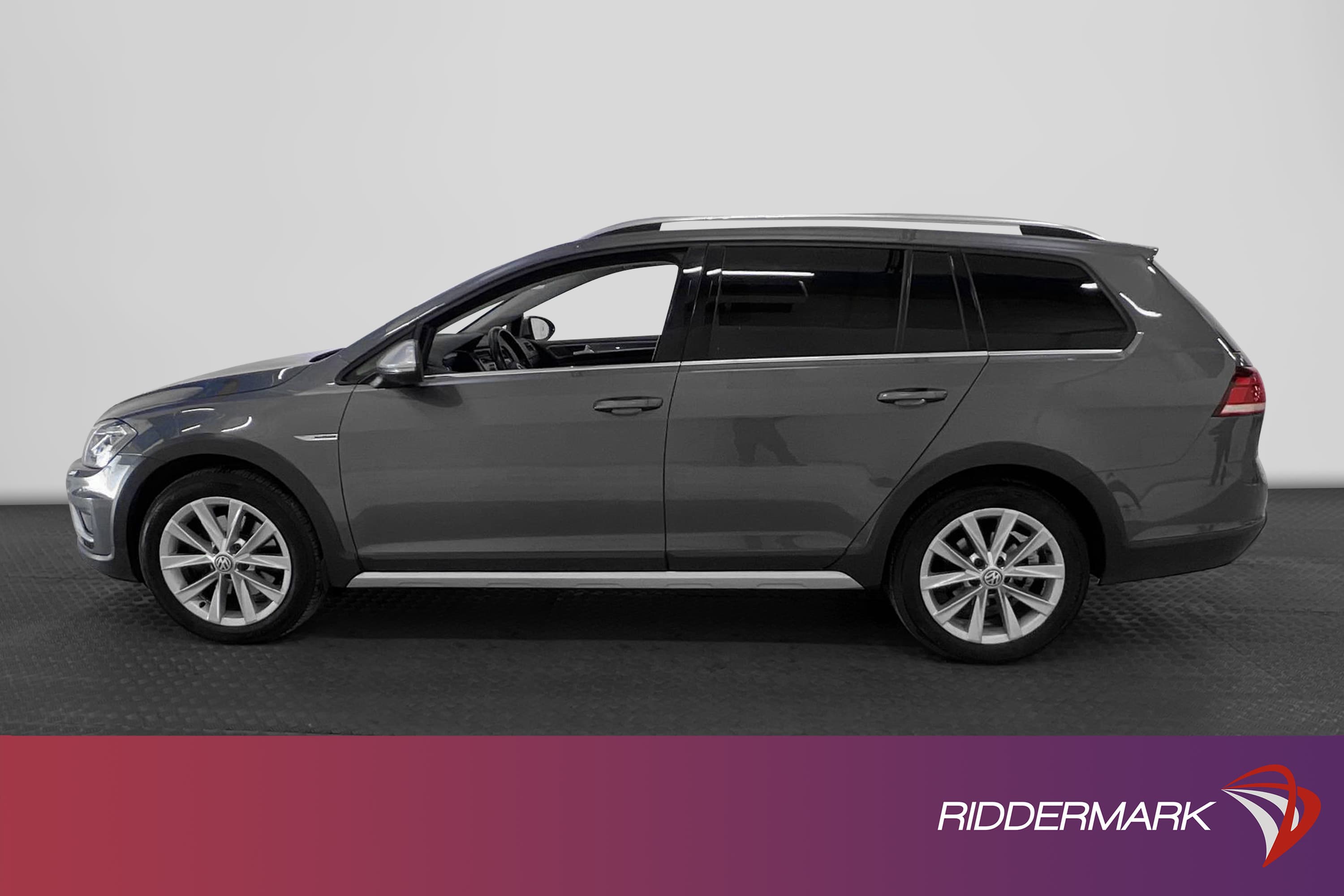 Volkswagen Golf Alltrack 1.8 TSI 4M
