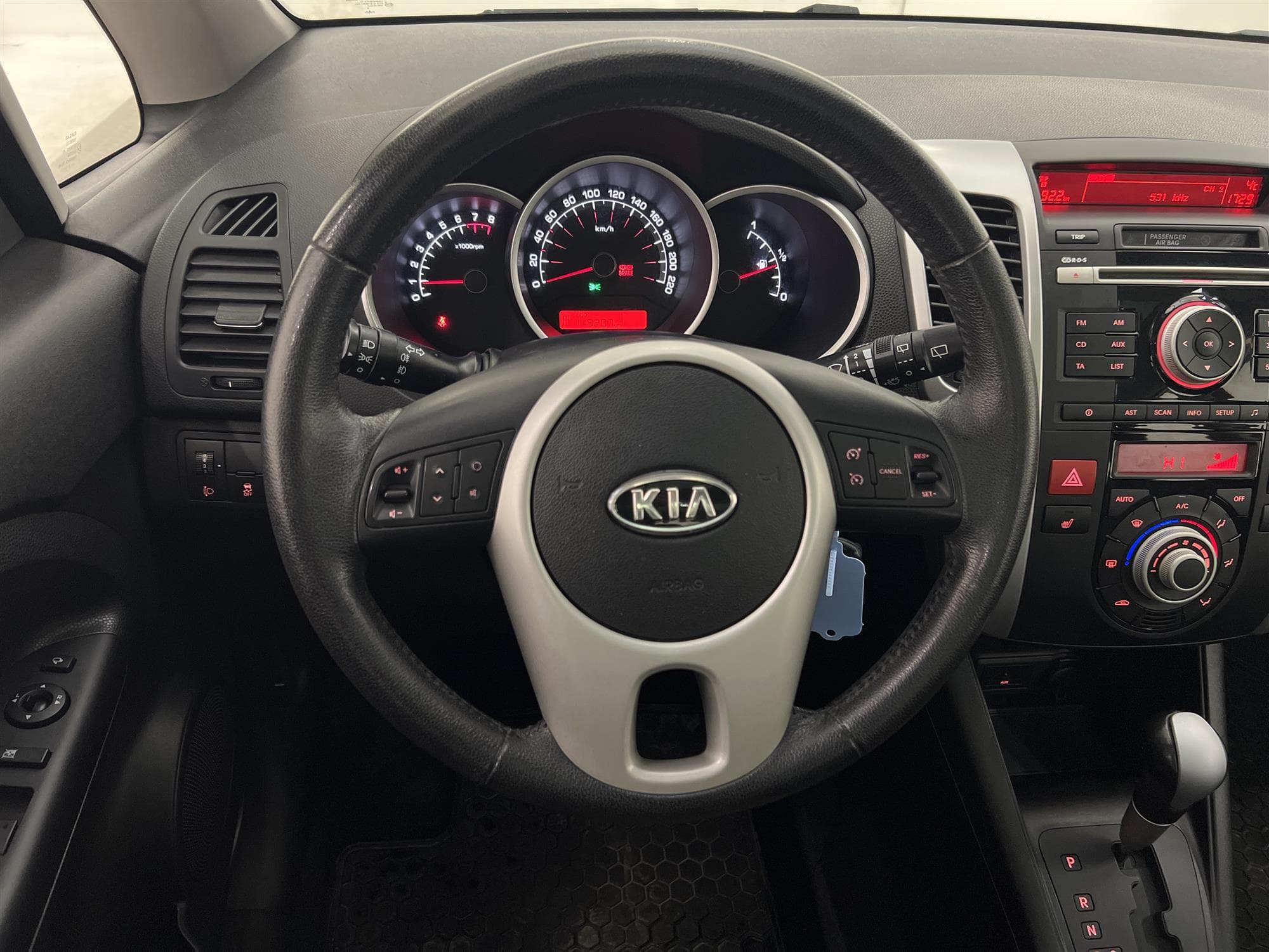 Kia Venga 1.6 CVVT 125hk  Få Brukare Välservad Låg Skatt