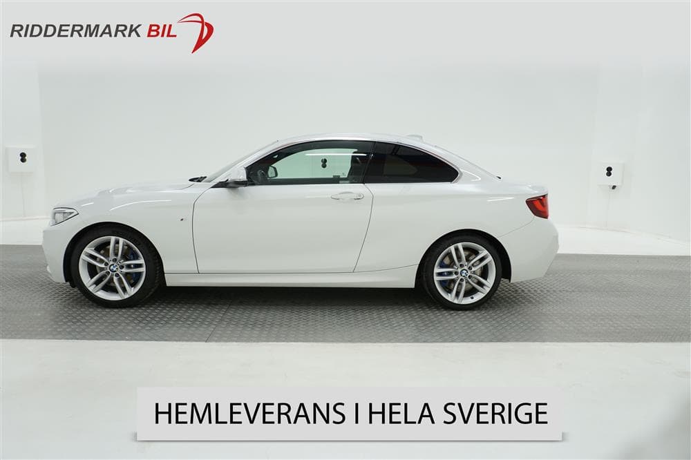 BMW 230i Coupé F22 252hk