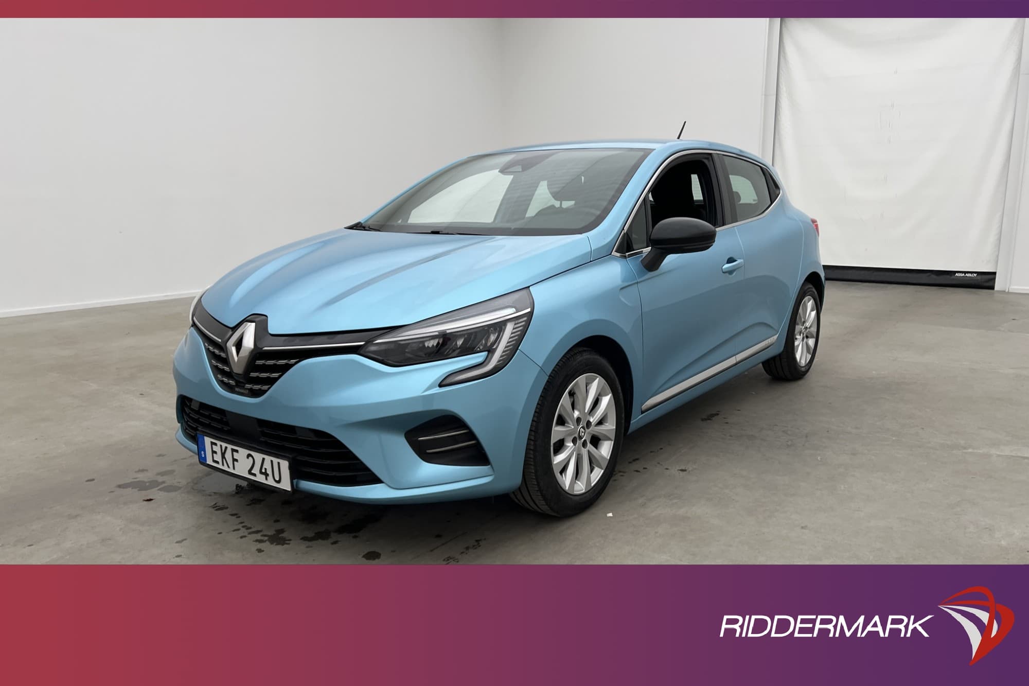 Renault Clio TCe 100hk Intens Sensorer Rattvärme Halvskinn 