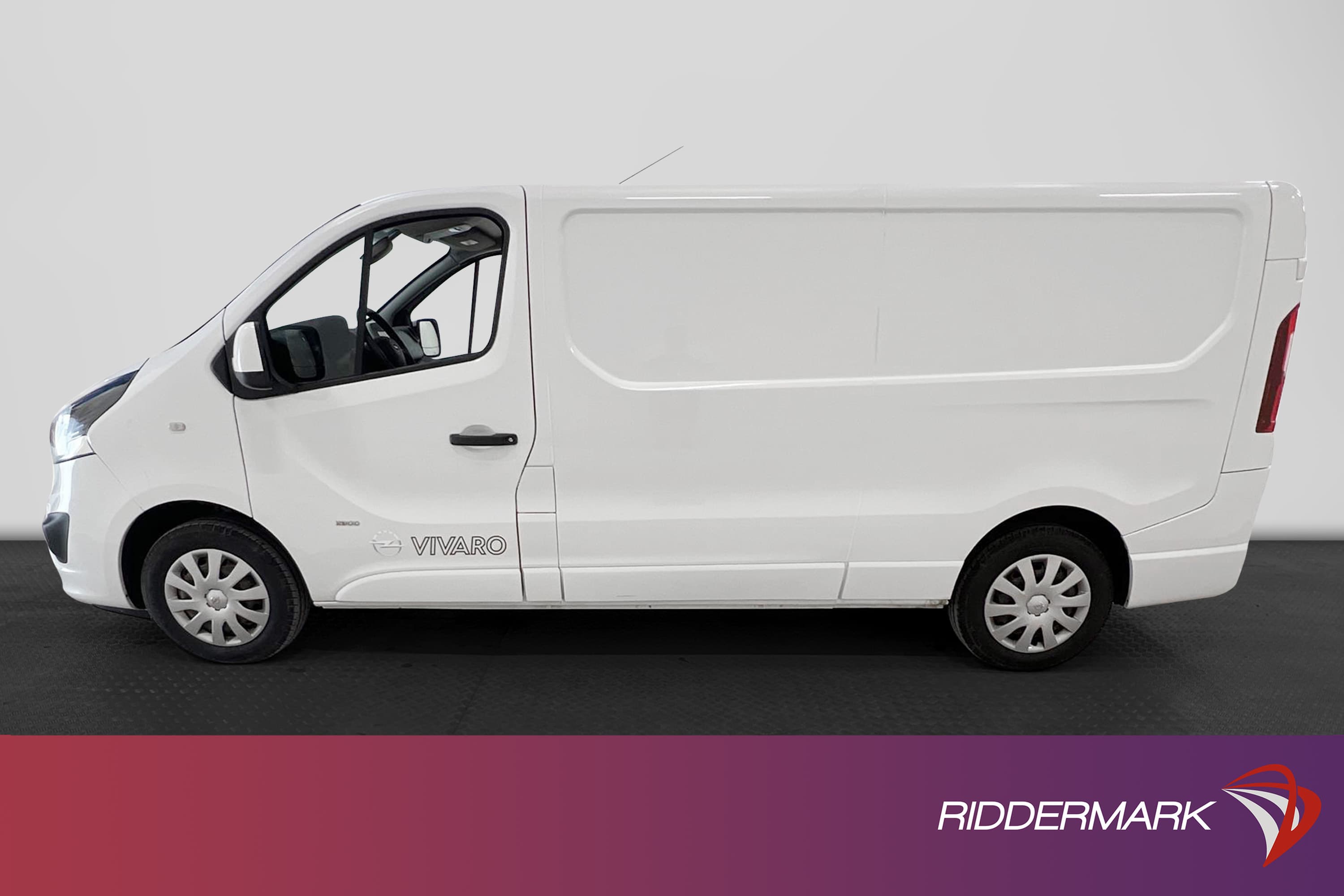Opel Vivaro L2 1.6CDTI Värmare Dragkrok PDC Navi Moms