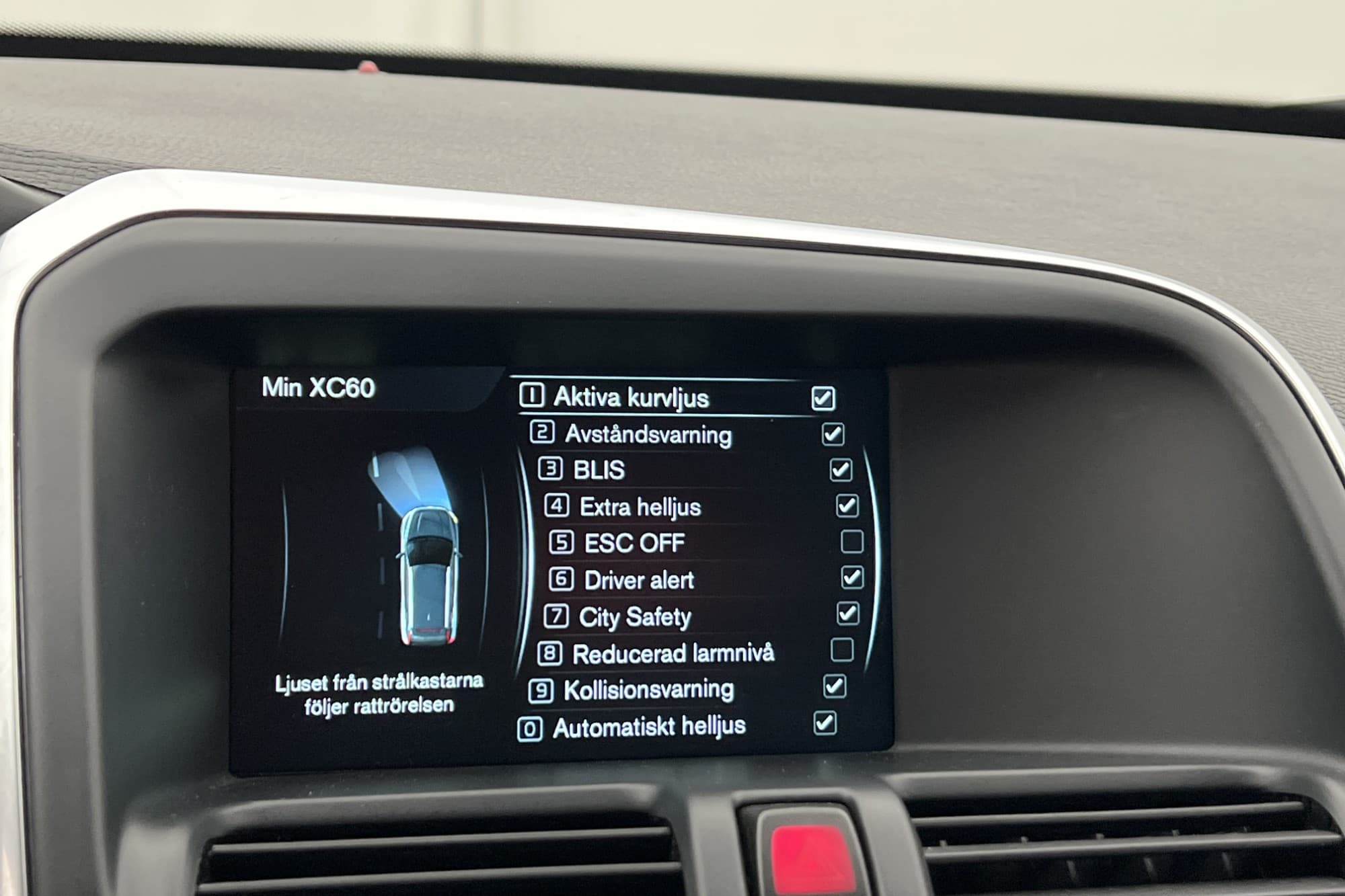 Volvo XC60 D4 AWD 190hk Classic Summum BLIS Dragkrok Värmare