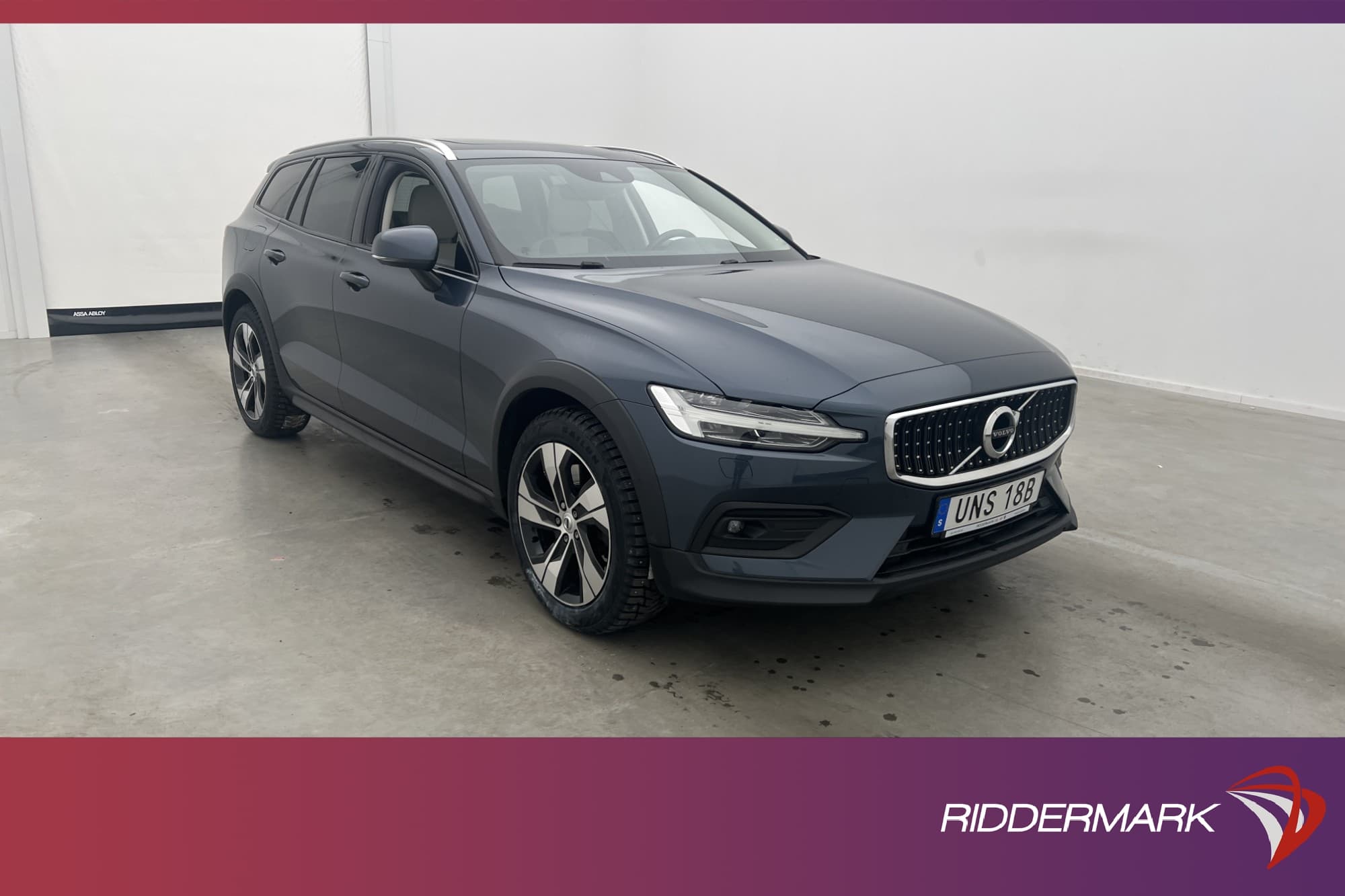Volvo V60 Cross Country D4 AWD