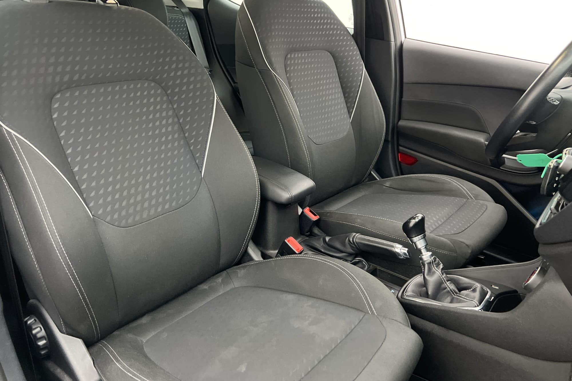 Ford Fiesta EcoBoost 100hk Titanium Adaptiv-fart Bluetooth 