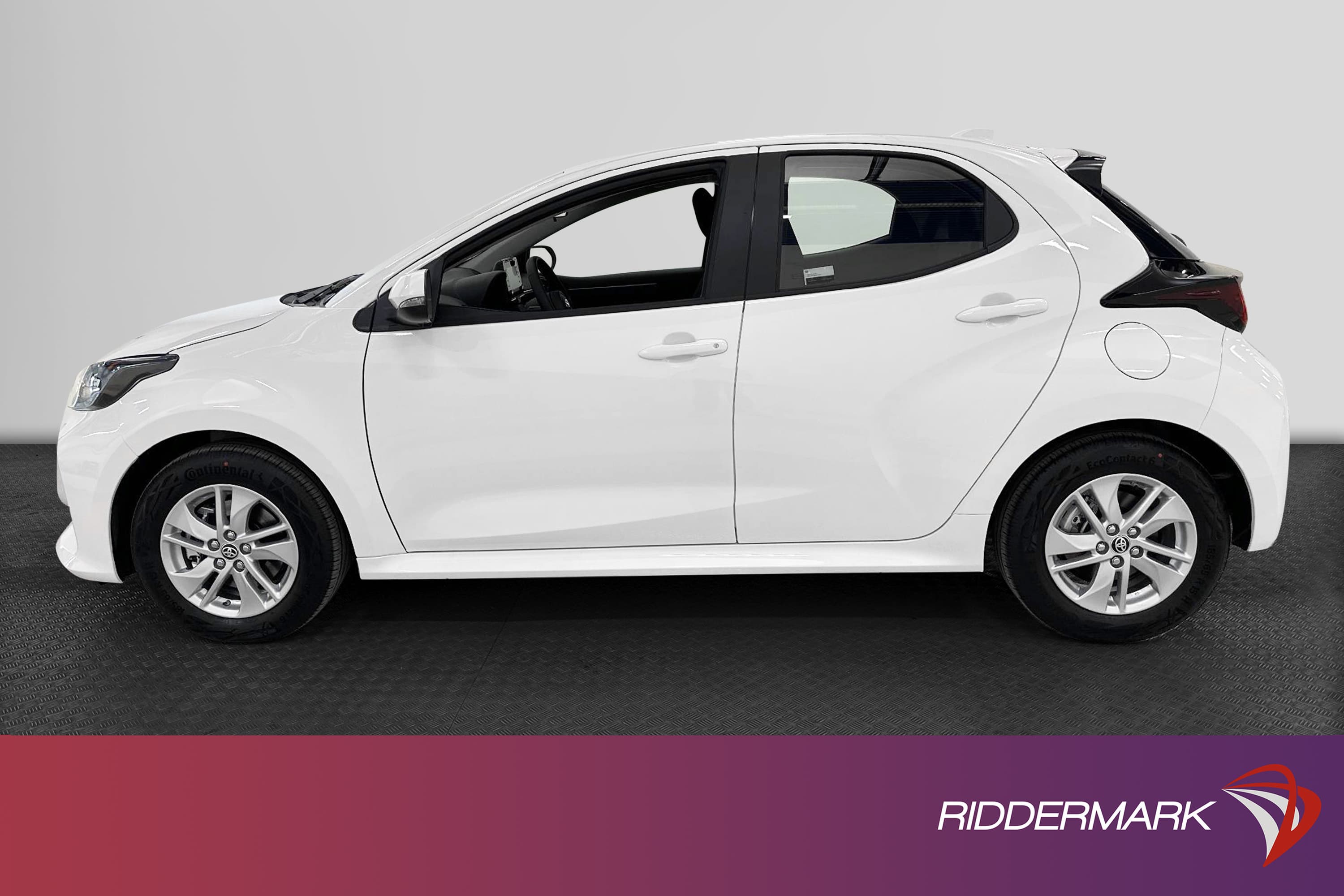 Toyota Yaris Hybrid CVT 116hk