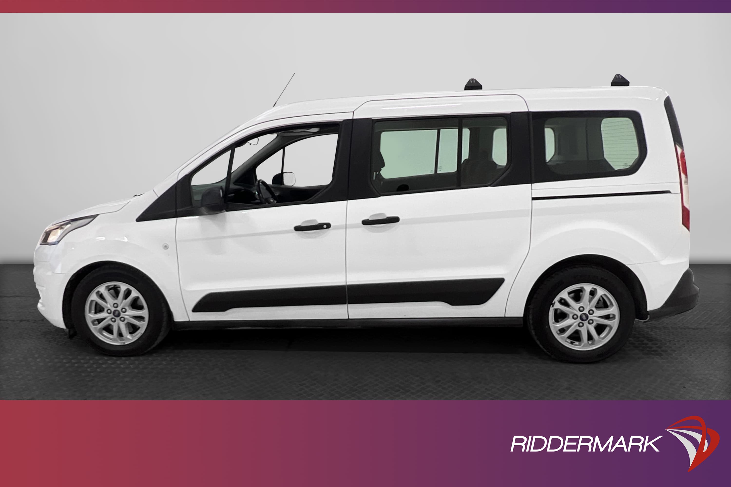 Ford Grand Tourneo Connect Automat  Värmare Drag Moms