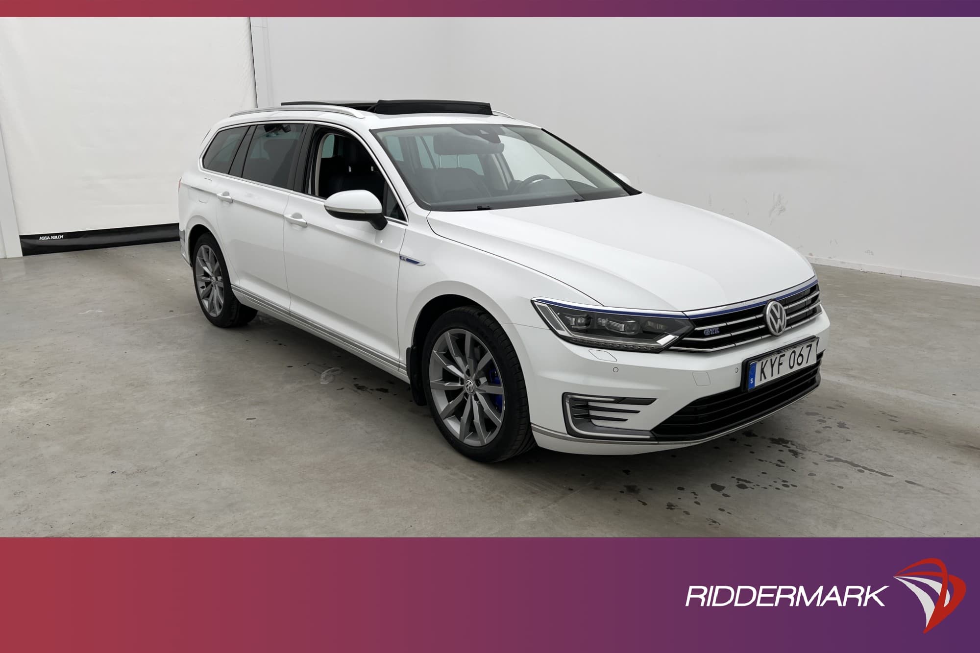 Volkswagen Passat GTE 218hk