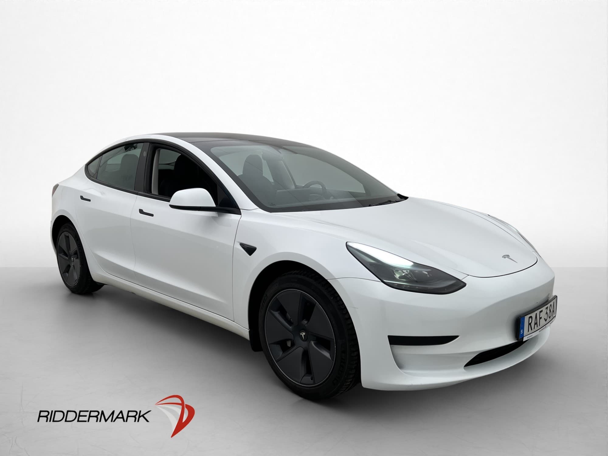 Tesla Model 3 Standard Range AP Pano Kamera 1 Brukare Moms