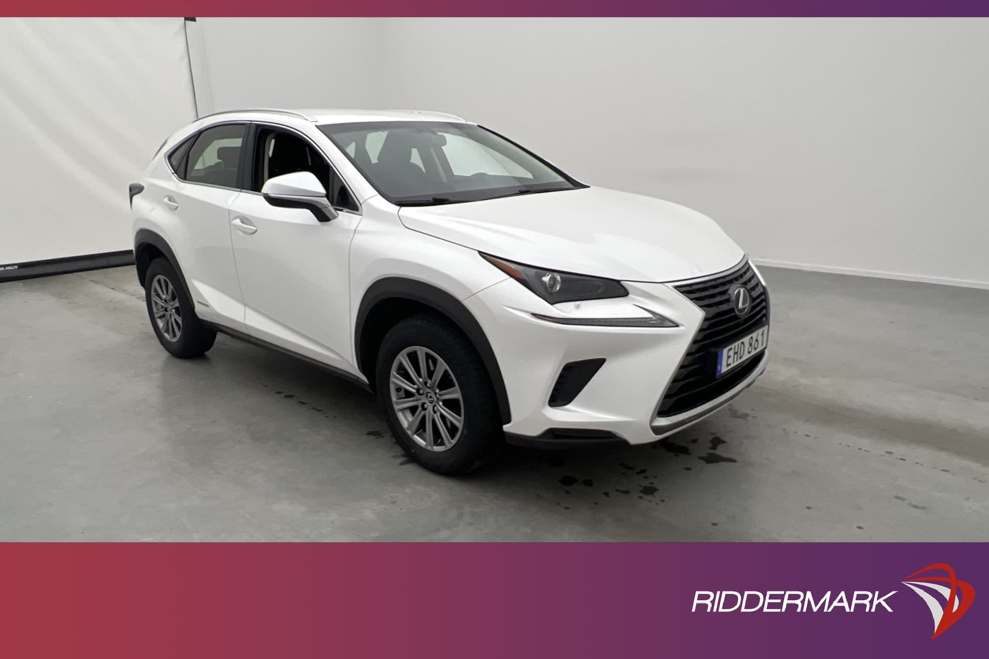 Lexus NX 300h AWD 197hk