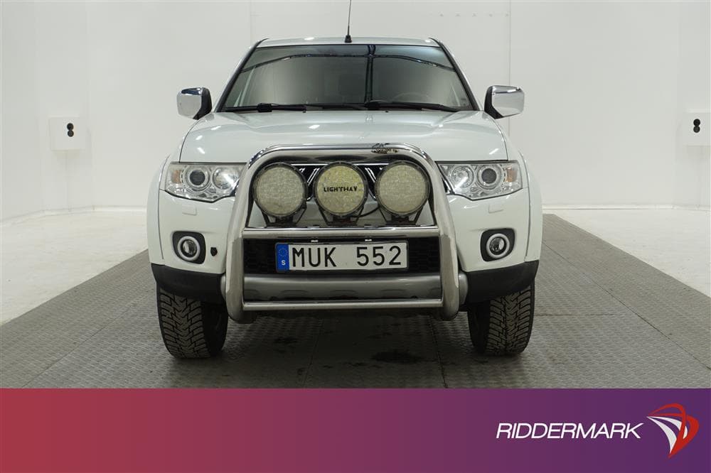 Mitsubishi L200 2.5 Automat 4x4 178hk Dragkrok Moms