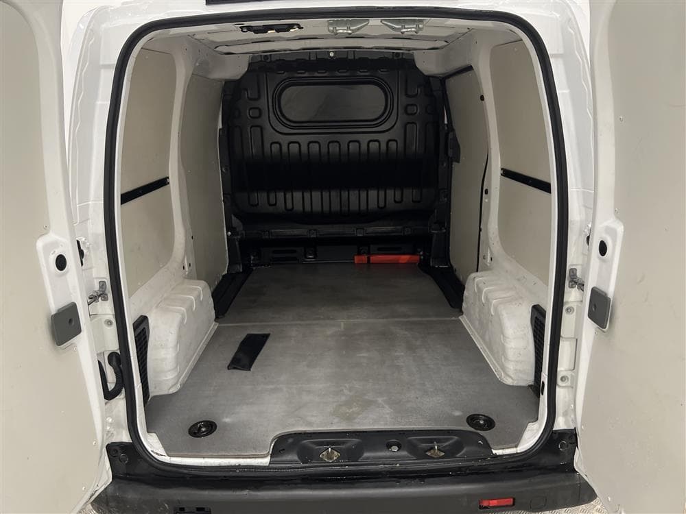 Nissan e-NV200 40 kWh Aut 109hk B-kamera Nyservad Moms 